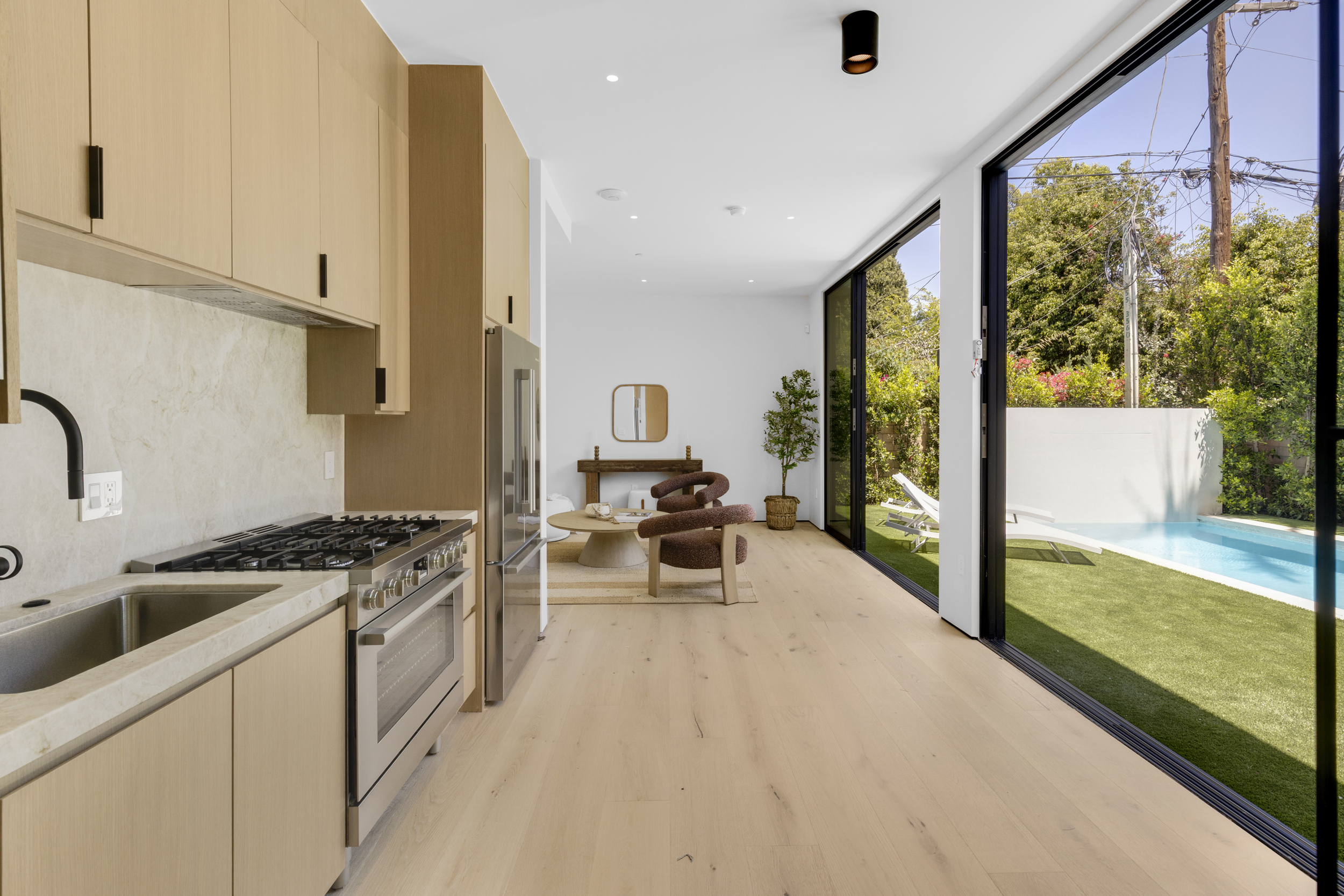  3542 Butler Avenue - 物件實景