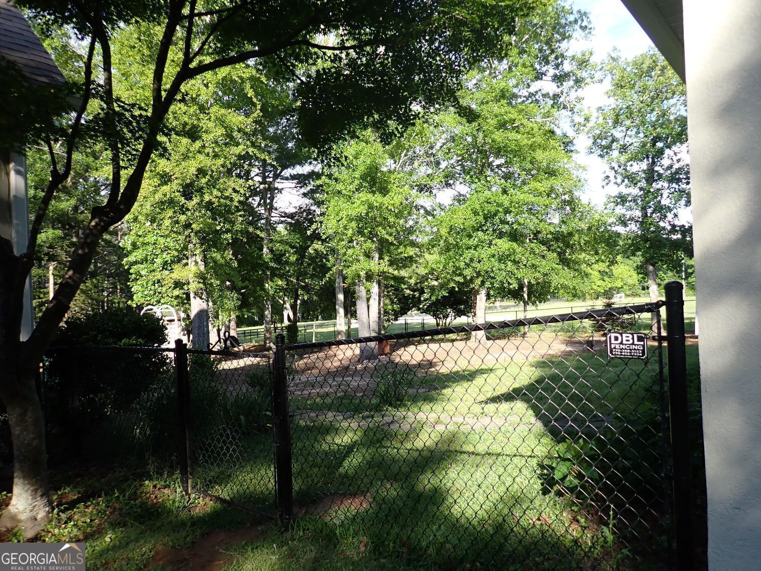 Barnesville, Georgia, 30204, United States, 2 Bedrooms Bedrooms, ,3 BathroomsBathrooms,Residential,For Sale,1910372