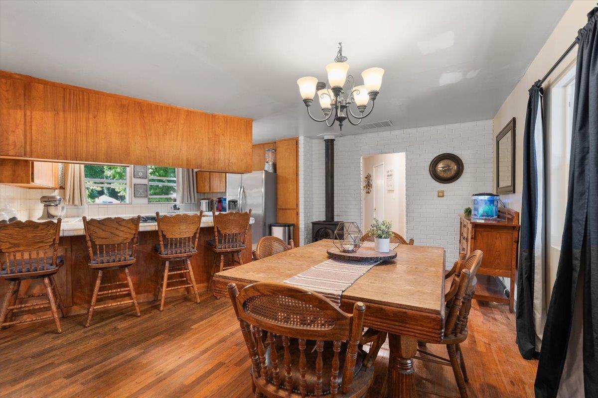 Nevada City, California, 95959, United States, 3 Bedrooms Bedrooms, ,2 BathroomsBathrooms,Residential,For Sale,1924394