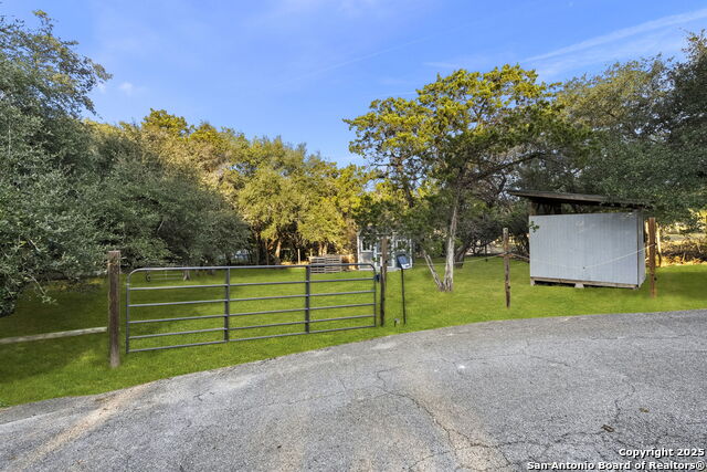 San Antonio, Texas, 78255, United States, 4 Bedrooms Bedrooms, ,3 BathroomsBathrooms,Residential,For Sale,1996984