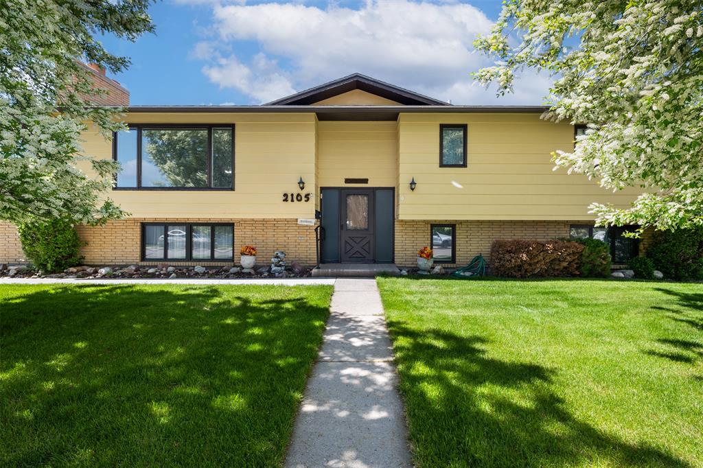 Anaconda, Montana, 59711, United States, 3 Bedrooms Bedrooms, ,3 BathroomsBathrooms,Residential,For Sale,1923653