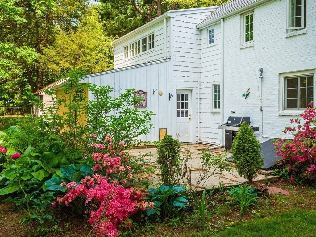 Brockton, Massachusetts, 02301, United States, 5 Bedrooms Bedrooms, ,3 BathroomsBathrooms,Residential,For Sale,1879752