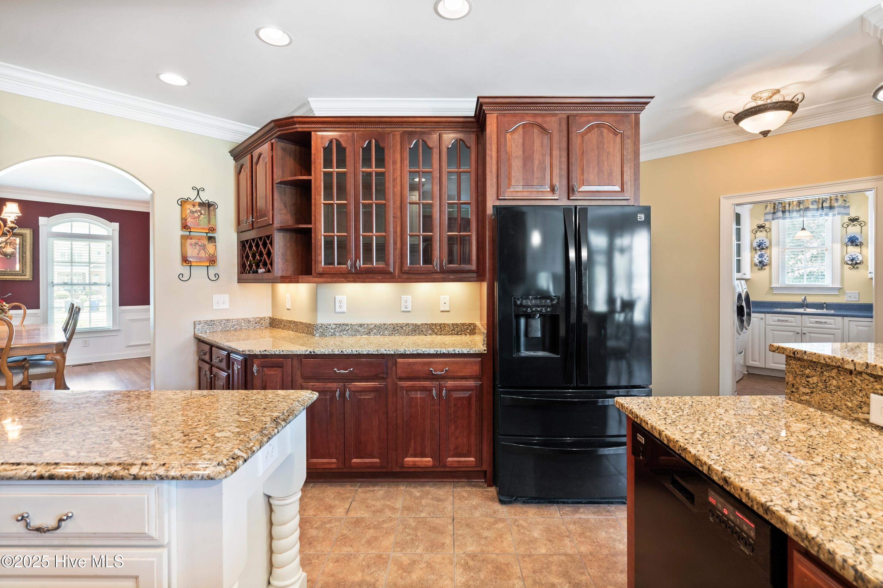 Jacksonville, North Carolina, 28540, United States, 5 Bedrooms Bedrooms, ,4 BathroomsBathrooms,Residential,For Sale,1889954
