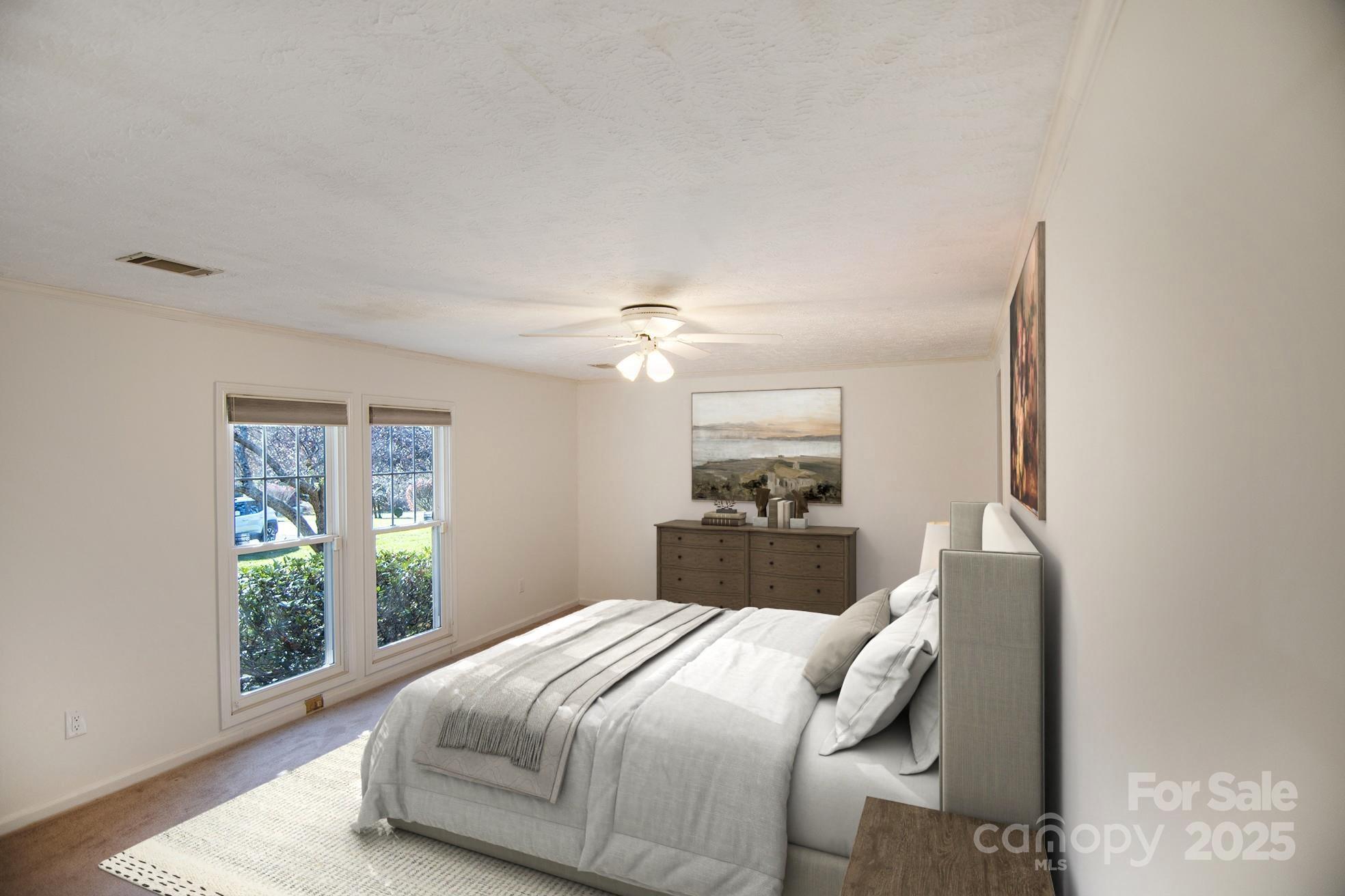 Hendersonville, North Carolina, 28792, United States, 3 Bedrooms Bedrooms, ,3 BathroomsBathrooms,Residential,For Sale,1976526