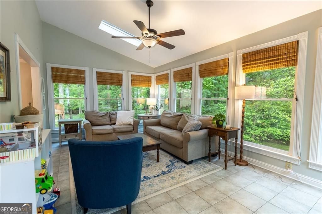 Marietta, Georgia, 30064, United States, 5 Bedrooms Bedrooms, ,4 BathroomsBathrooms,Residential,For Sale,2041117