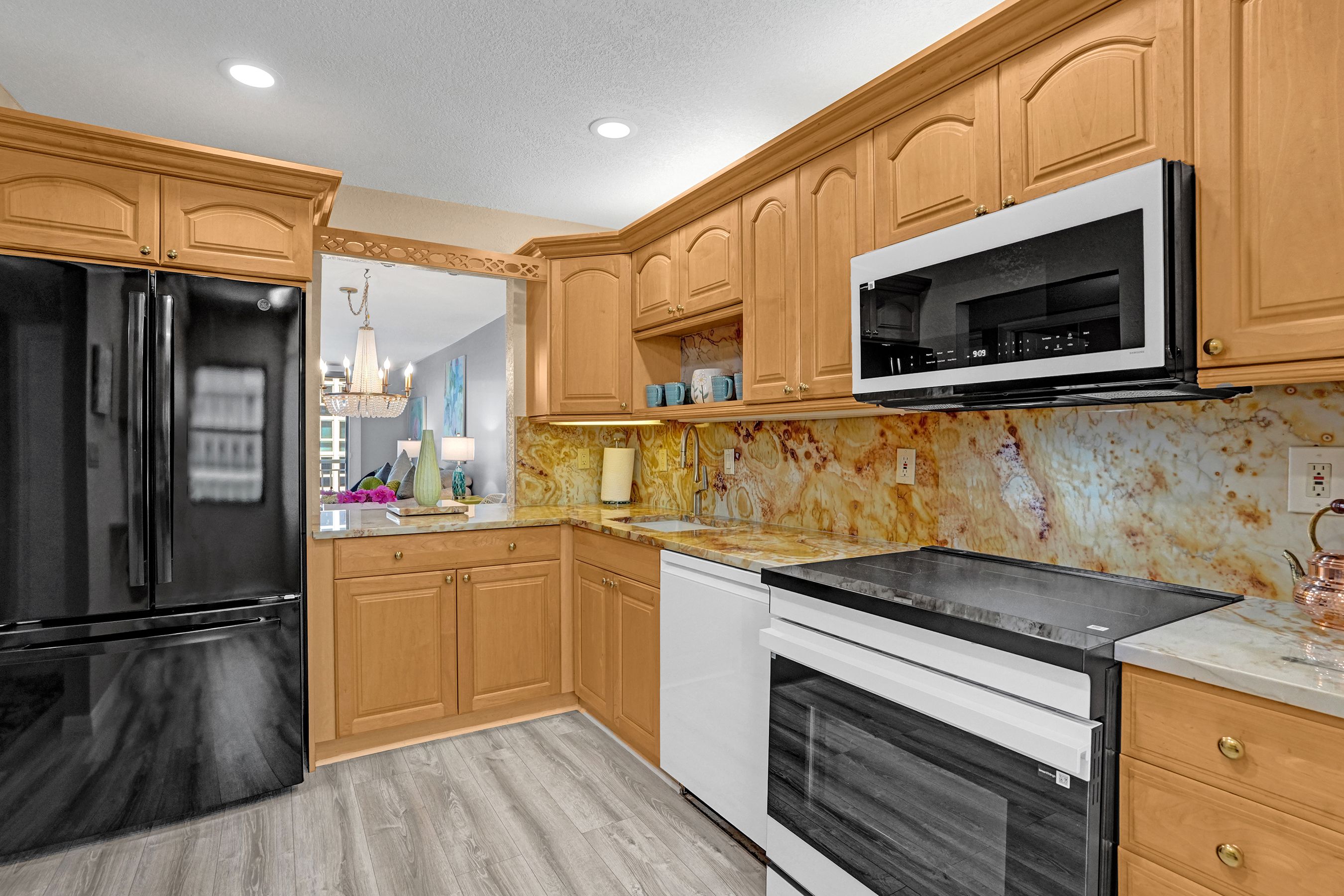  3100 NE 48th Street, Fort Lauderdale, FL, 33308 - 物件實景