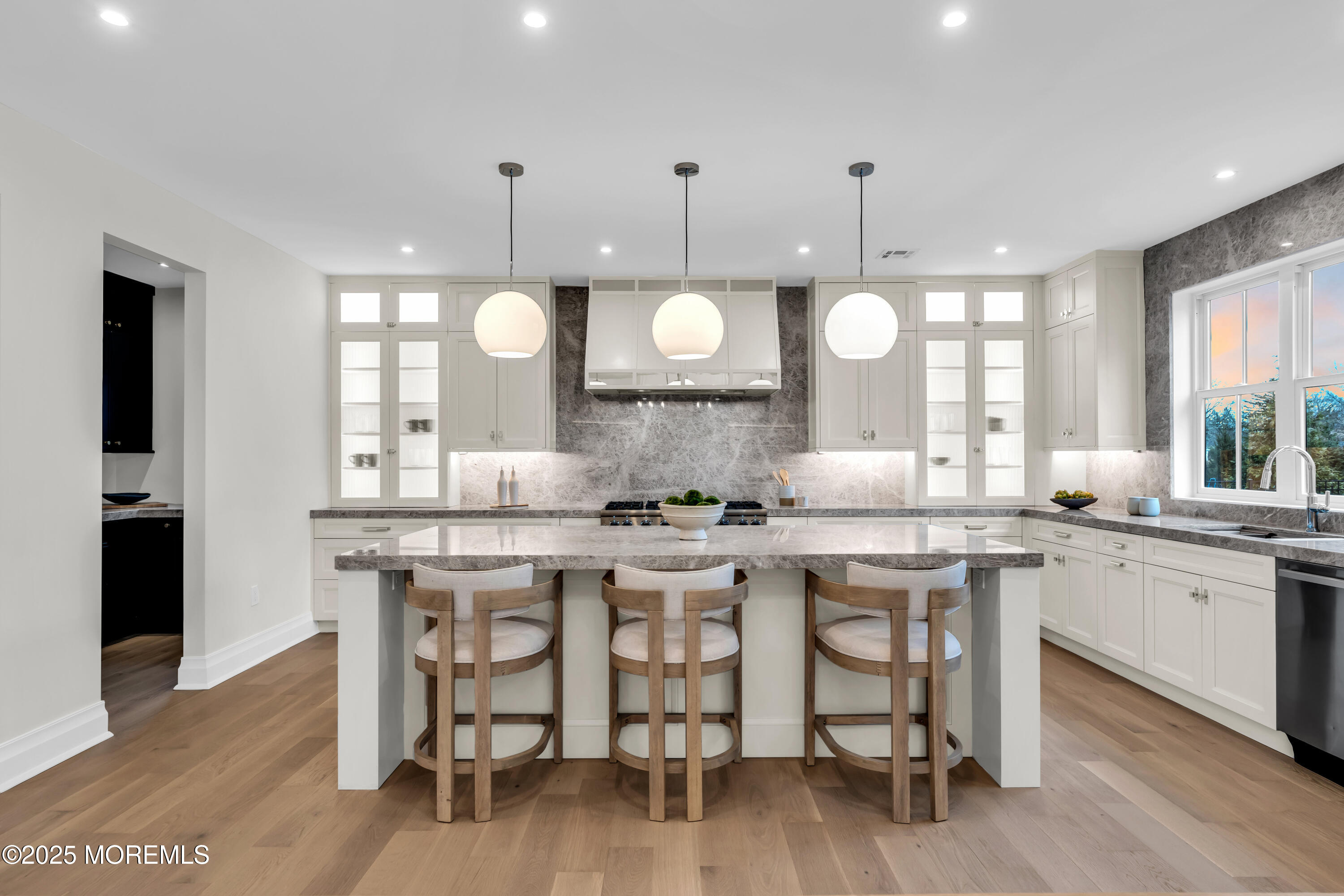 Little Silver, New Jersey, 07739, United States, 5 Bedrooms Bedrooms, ,5 BathroomsBathrooms,Residential,For Sale,2005340