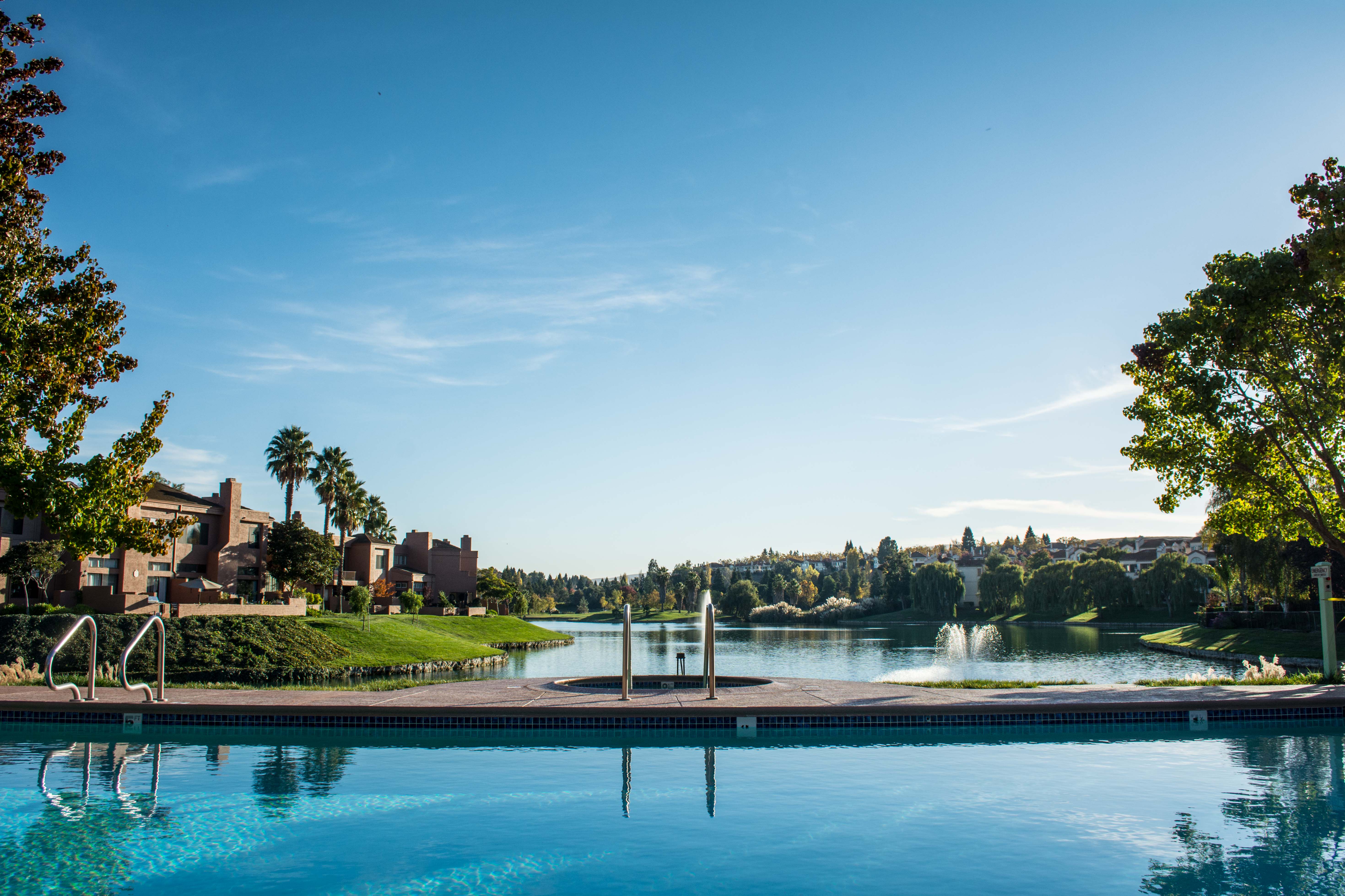  Ground-Level Luxury with Mount Diablo Views in Gated Canyon Lakes - 物件實景