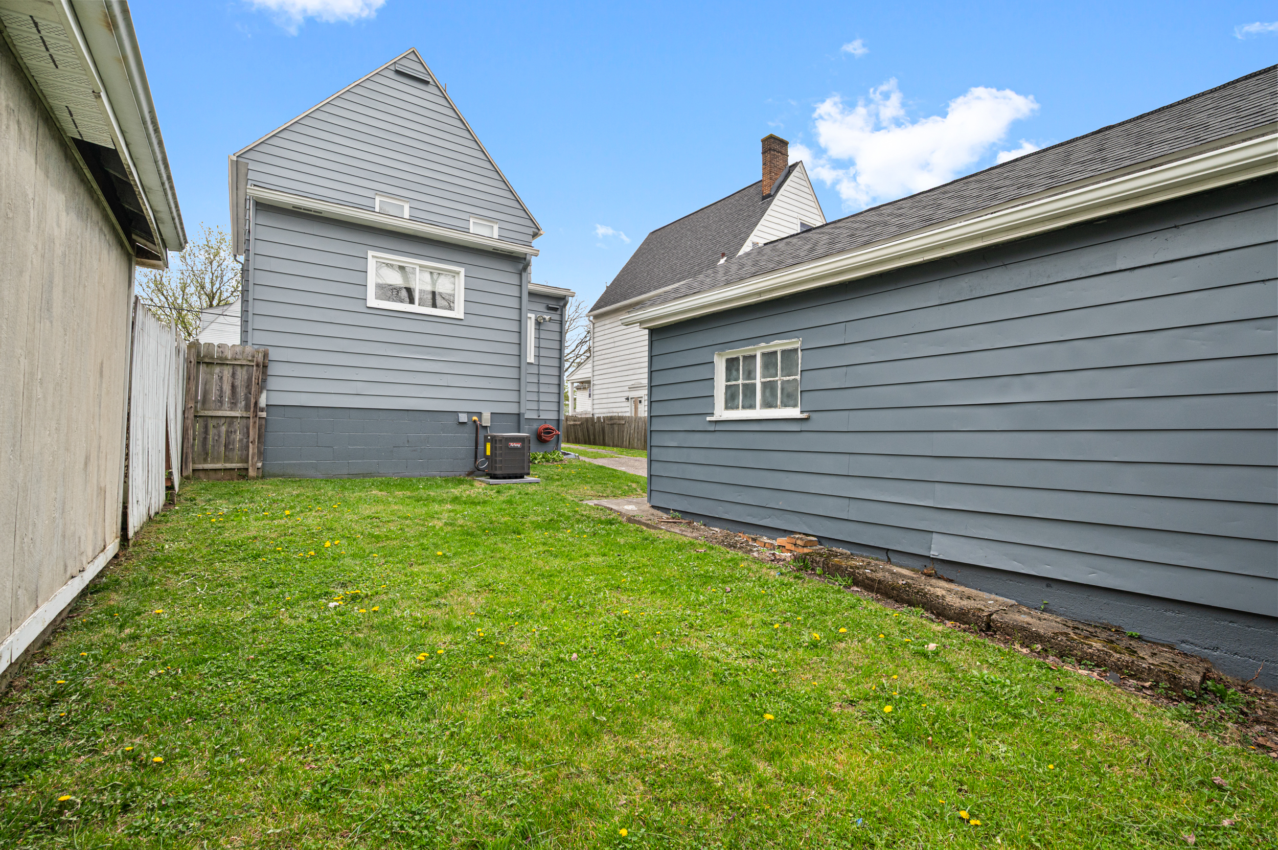  1716 Davidson Street, Aliquippa, PA 15001 - 物件實景