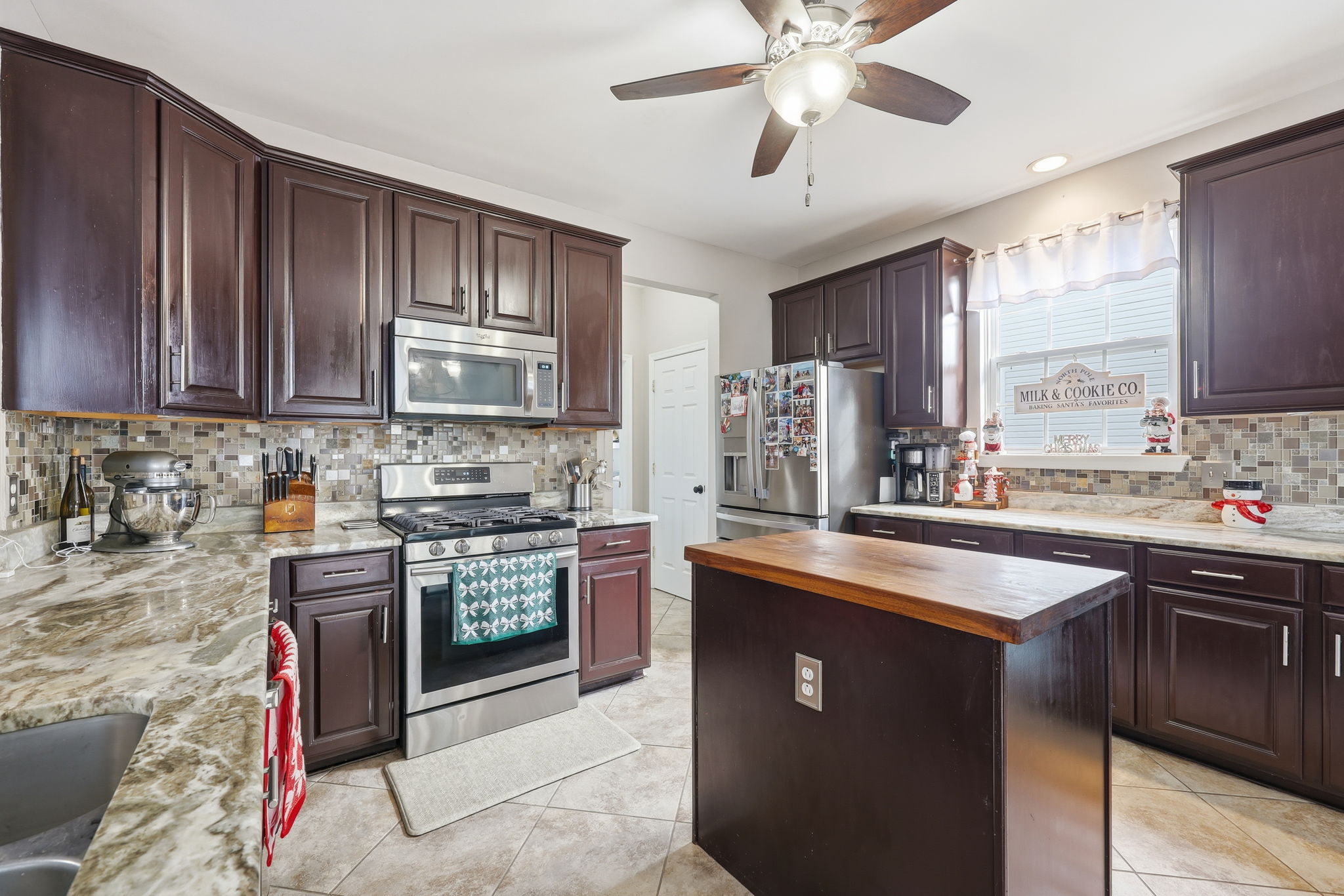 Egg Harbor Township, New Jersey, 08234, United States, 4 Bedrooms Bedrooms, ,3 BathroomsBathrooms,Residential,For Sale,1997774