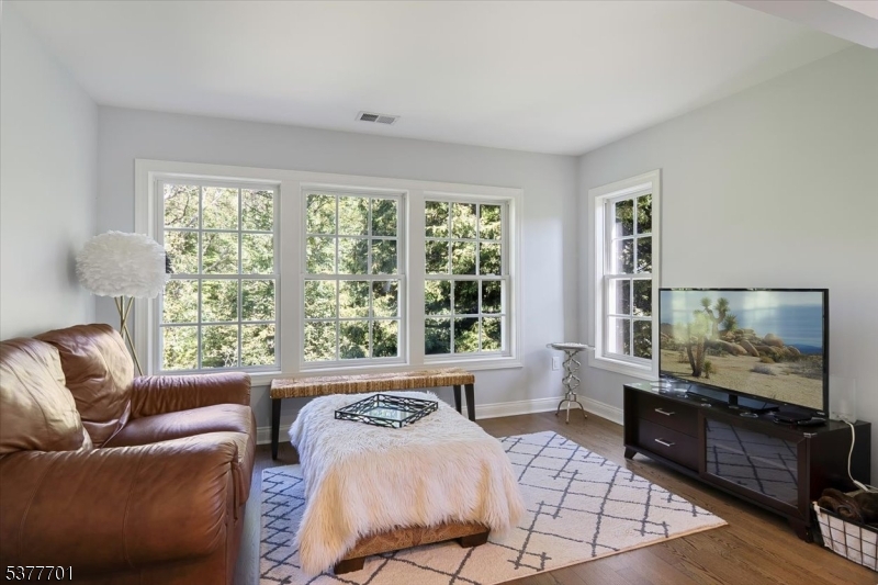 Denville Twp., New Jersey, 07834-3836, United States, 3 Bedrooms Bedrooms, ,4 BathroomsBathrooms,Residential,For Sale,1914239