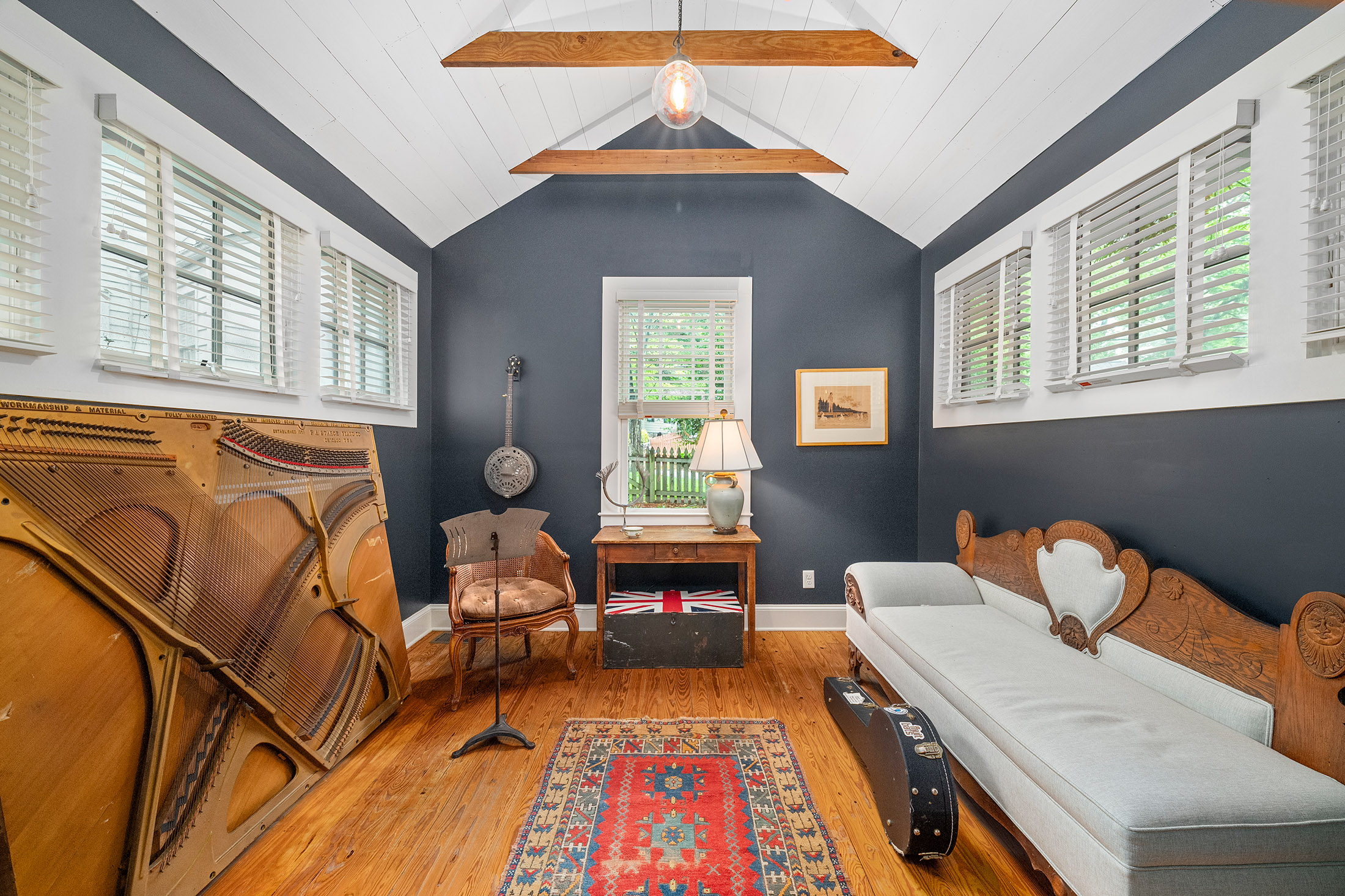  Captivating 1920s Farmhouse in Berkeley Park - 物件實景