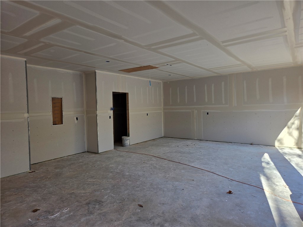 Bella Vista, Arkansas, 72715, United States, 4 Bedrooms Bedrooms, ,4 BathroomsBathrooms,Residential,For Sale,1989429