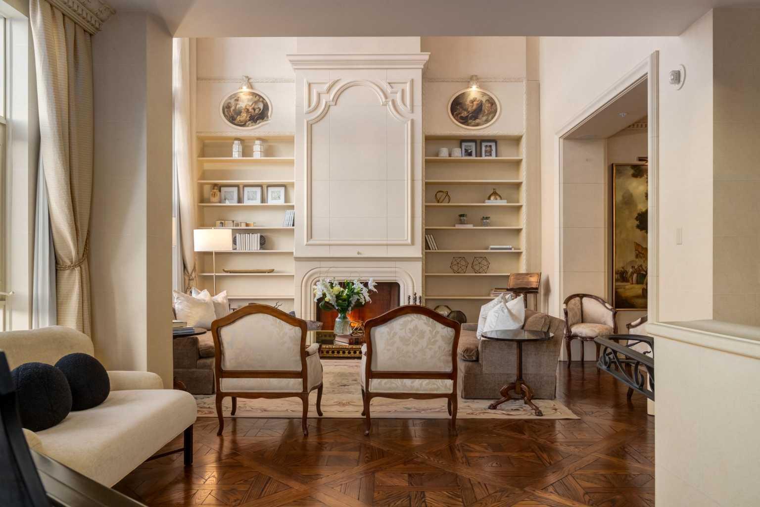 CALGARY, Alberta, T2P 5J9, CA, 2 Bedrooms Bedrooms, ,6 BathroomsBathrooms,Residential,For Sale,1987671