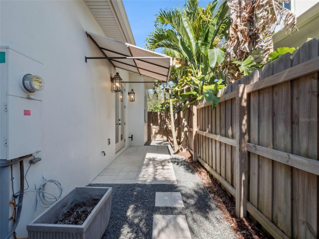 Winter Park, Florida, 32789, United States, 3 Bedrooms Bedrooms, ,5 BathroomsBathrooms,Residential,For Sale,1993312