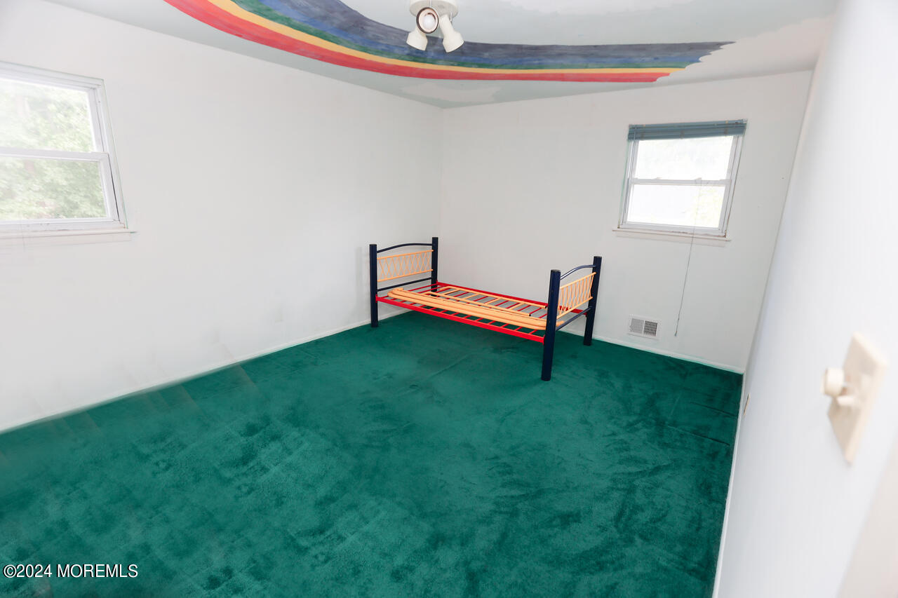 Middletown, New Jersey, 07748, United States, 3 Bedrooms Bedrooms, ,2 BathroomsBathrooms,Residential,For Sale,1921139