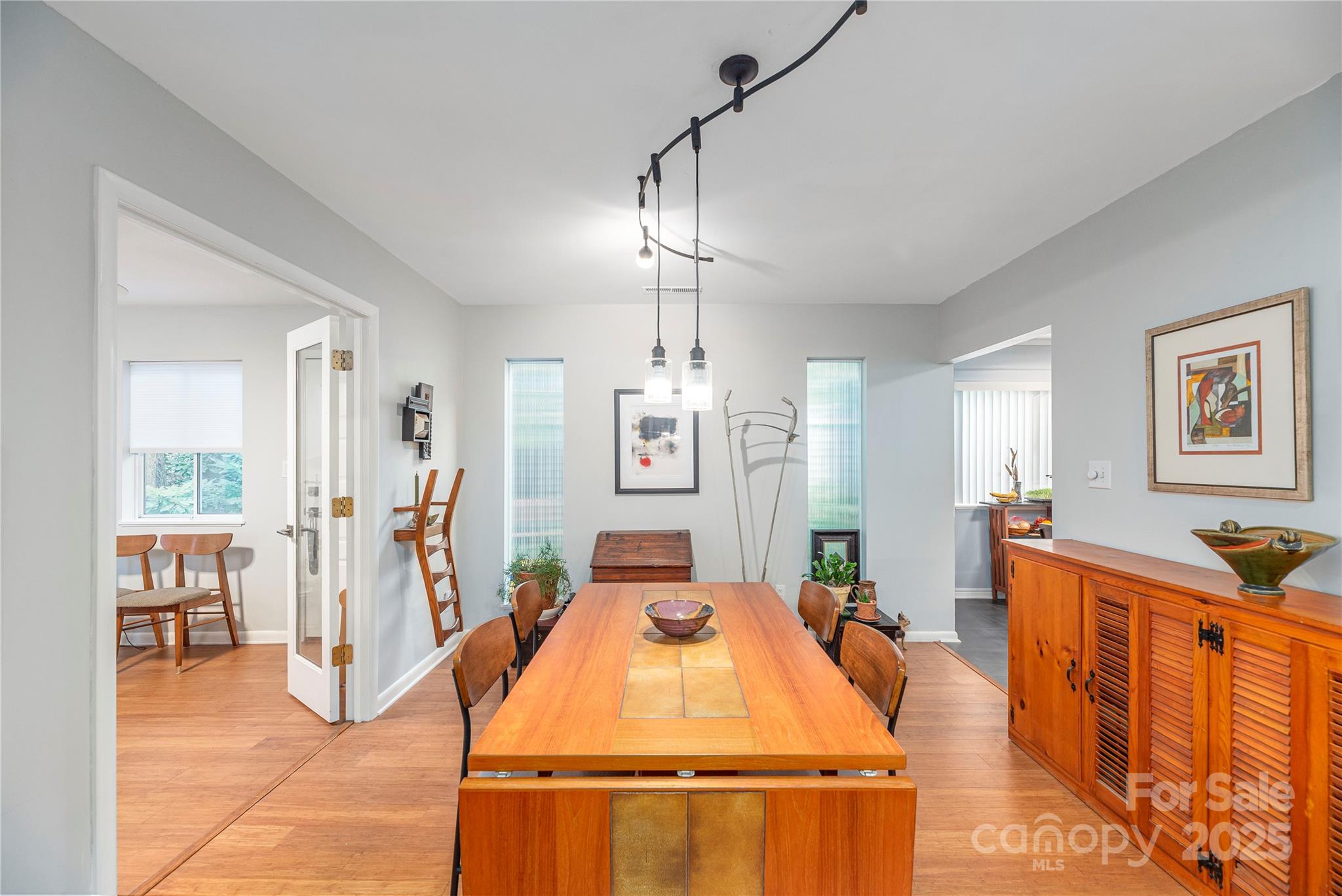 Asheville, North Carolina, 28804, United States, 3 Bedrooms Bedrooms, ,3 BathroomsBathrooms,Residential,For Sale,1905556