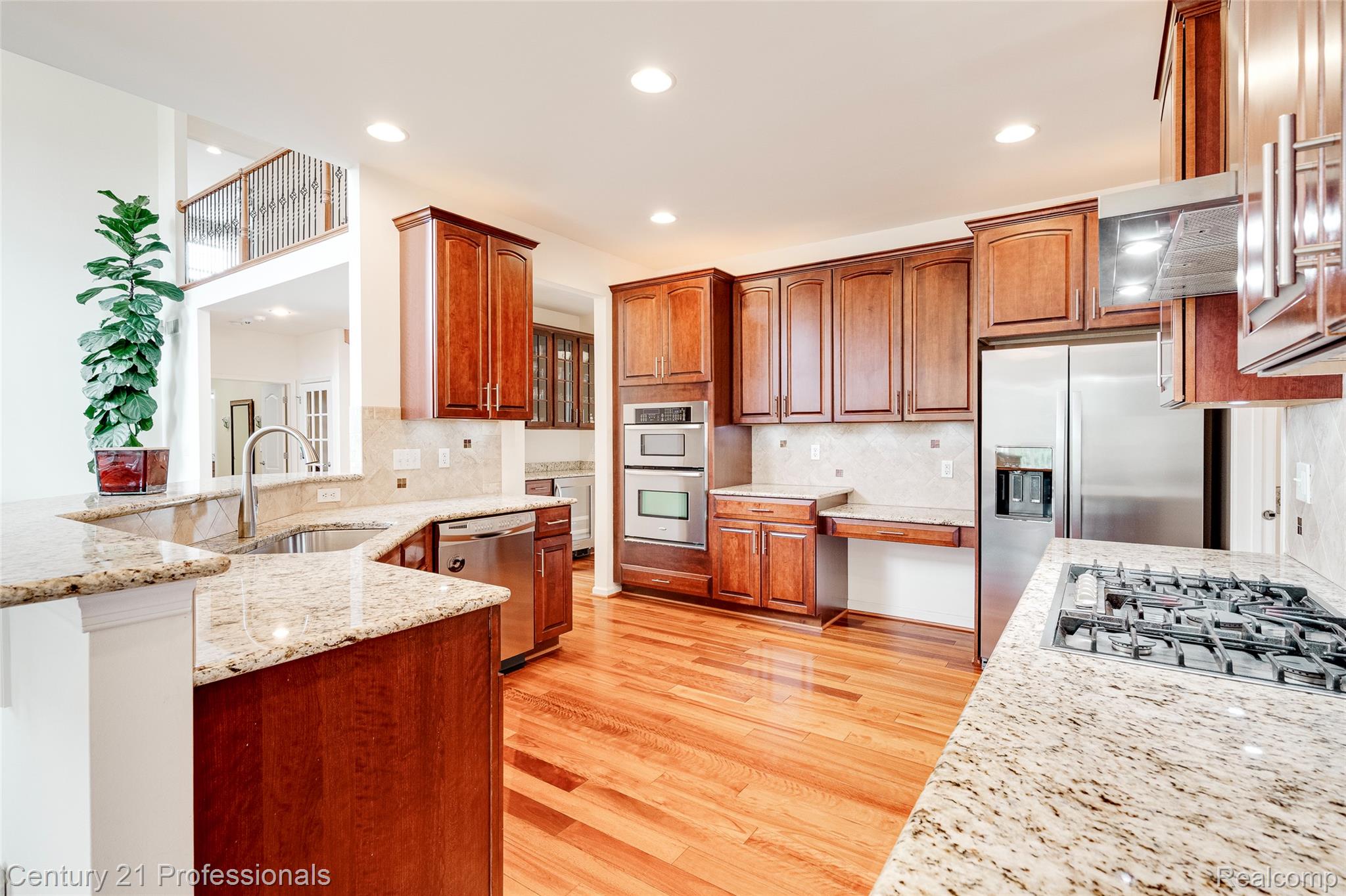 Novi, Michigan, 48374, United States, 4 Bedrooms Bedrooms, ,5 BathroomsBathrooms,Residential,For Sale,1904445