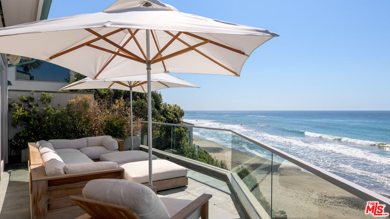 Malibu, California, 90265, United States, 4 Bedrooms Bedrooms, ,5 BathroomsBathrooms,Residential,For Sale,1897741