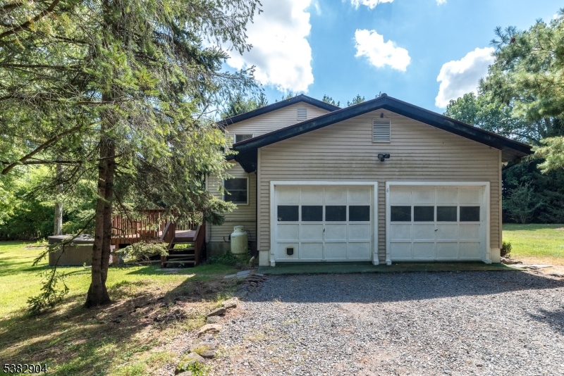 Kingwood Twp., New Jersey, 08867-4402, United States, 4 Bedrooms Bedrooms, ,3 BathroomsBathrooms,Residential,For Sale,1940654