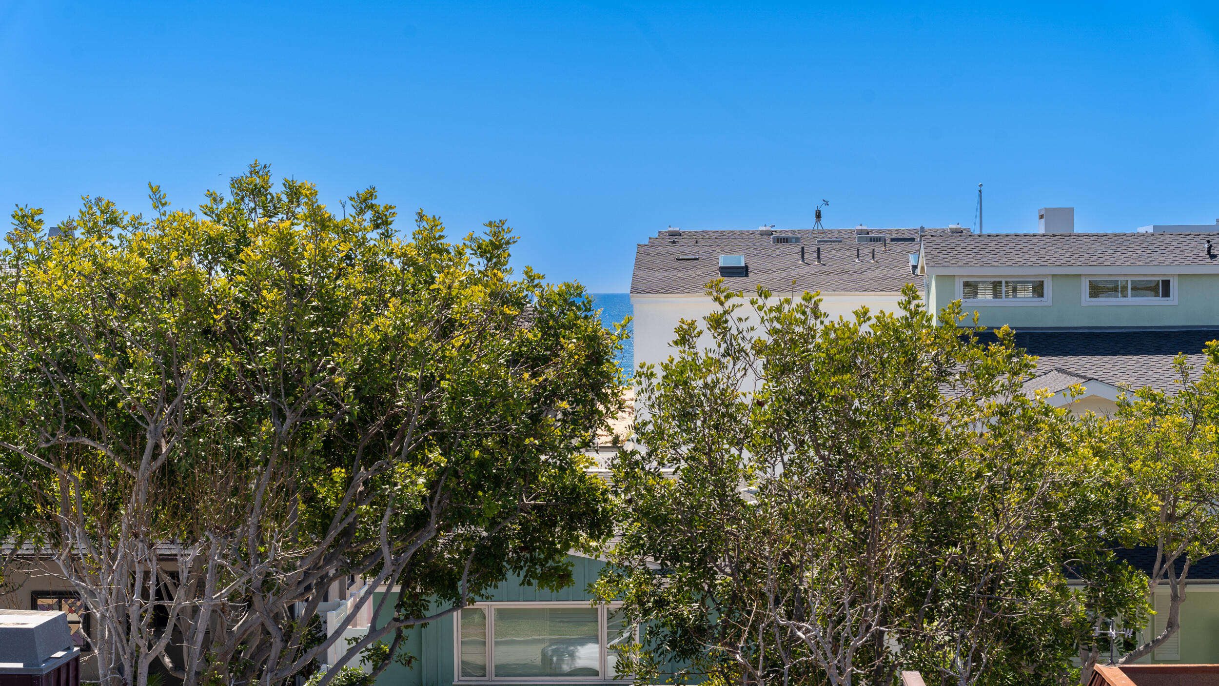Newport Beach, California, 92661, United States, 4 Bedrooms Bedrooms, ,4 BathroomsBathrooms,Residential,For Sale,1849950