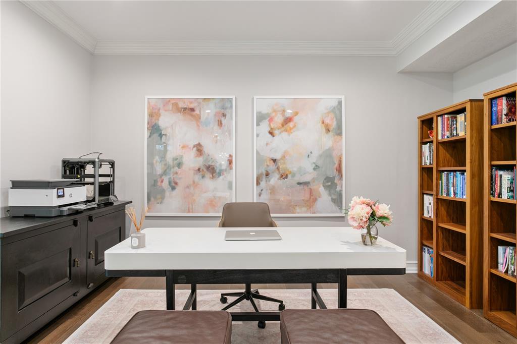 Tampa, Florida, 33613, United States, 7 Bedrooms Bedrooms, ,8 BathroomsBathrooms,Residential,For Sale,1979226