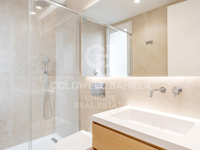 Madrid, Comunidad de Madrid, ES, 5 Bedrooms Bedrooms, ,5 BathroomsBathrooms,Residential,For Sale,1942128