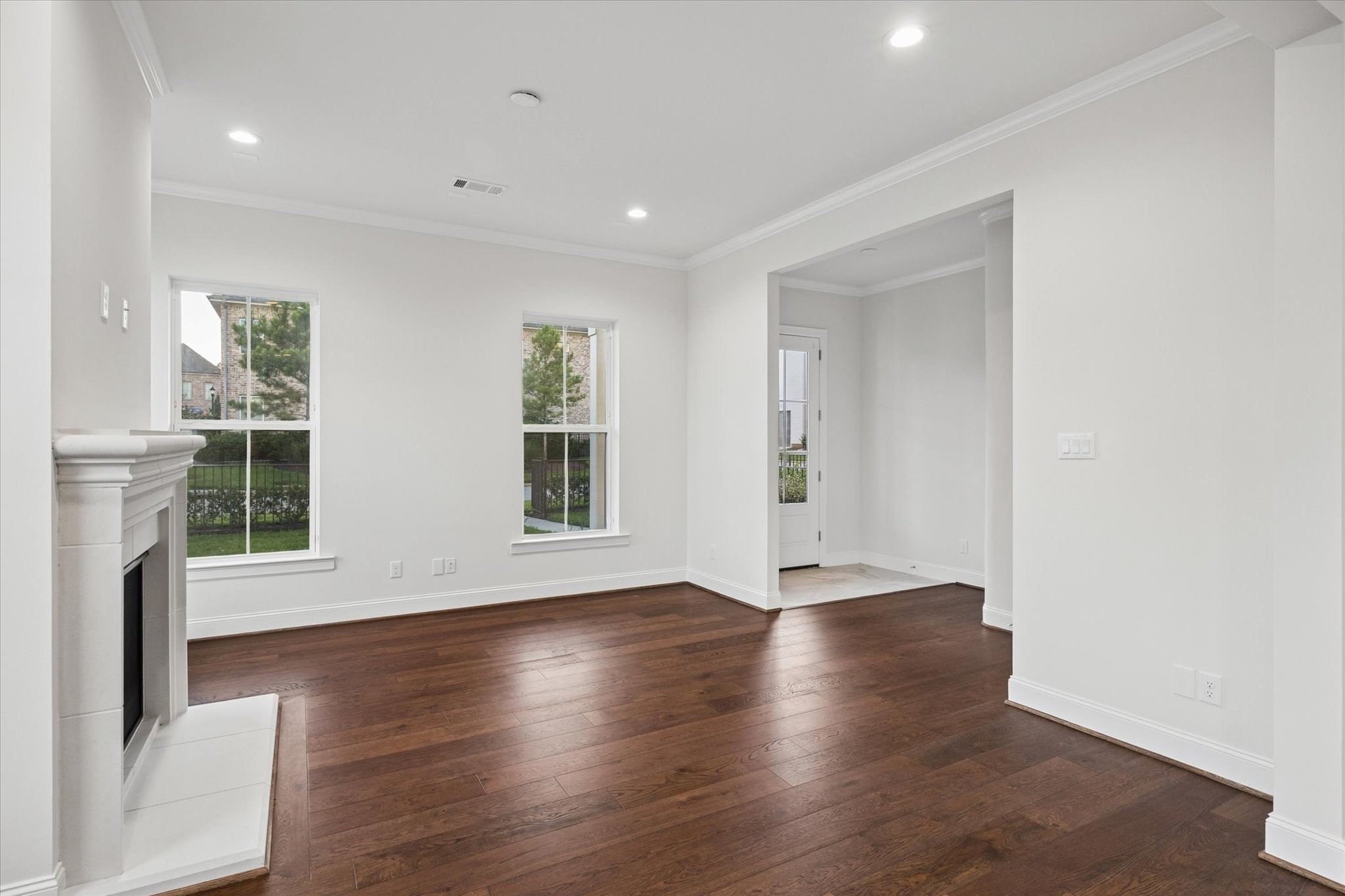  25233 Liberty Mill Drive - 物件實景