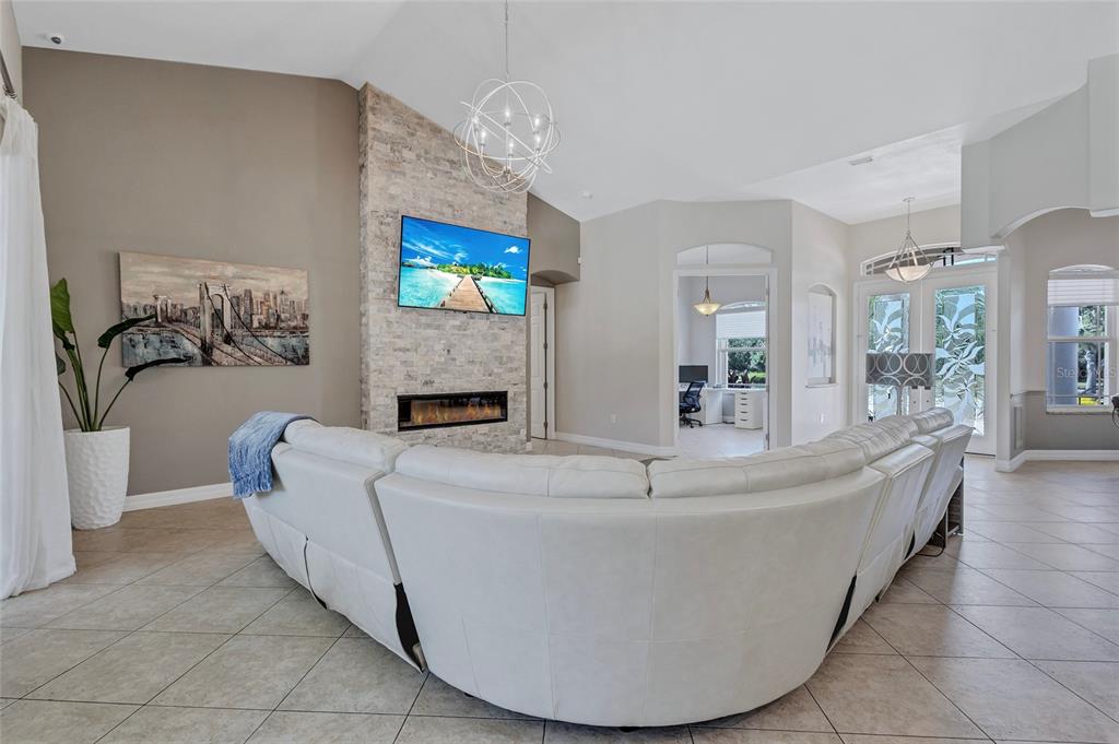 Bradenton, Florida, 34212, United States, 4 Bedrooms Bedrooms, ,3 BathroomsBathrooms,Residential,For Sale,1826992