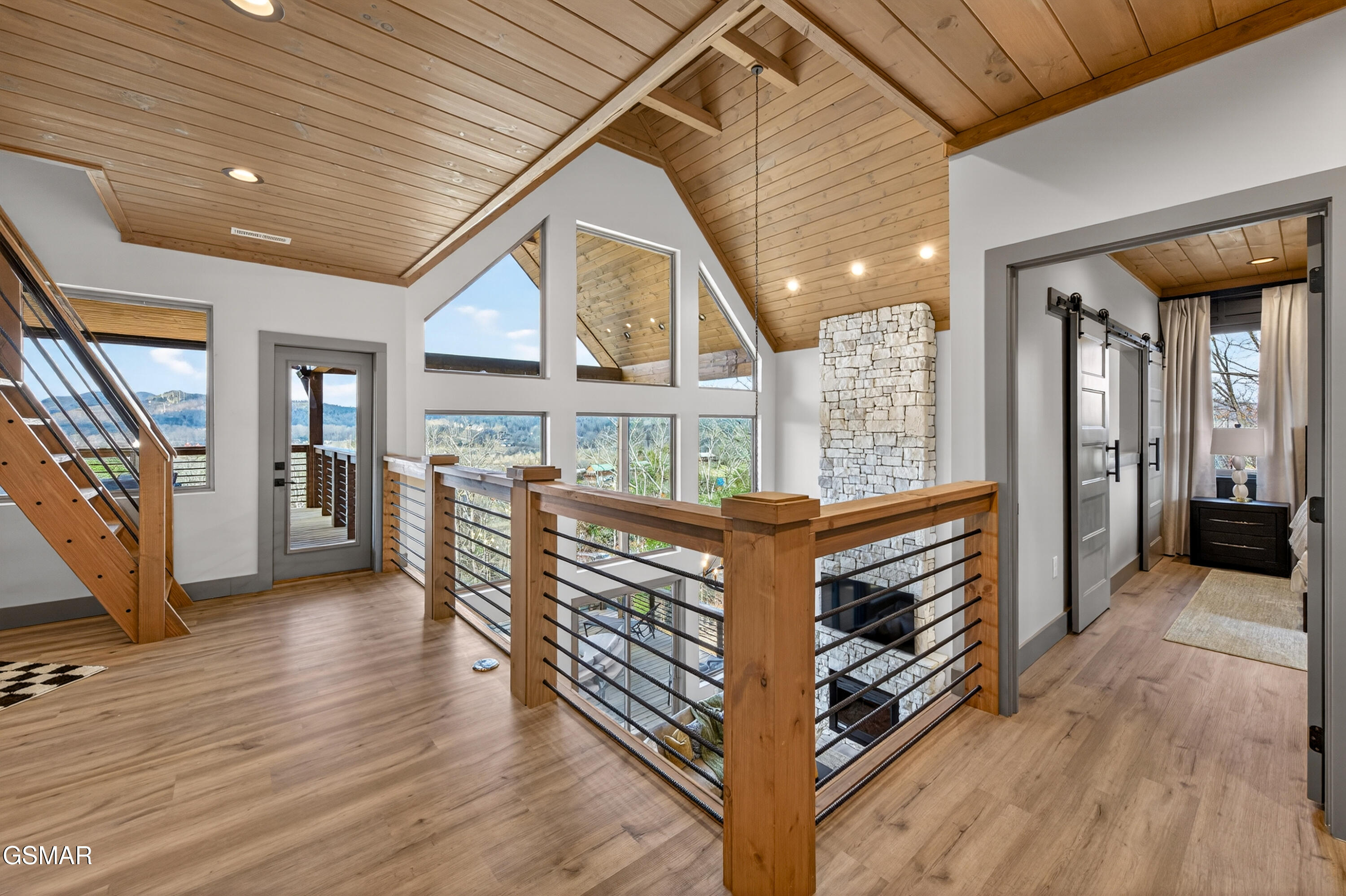 Sevierville, Tennessee, 37862, United States, 5 Bedrooms Bedrooms, ,7 BathroomsBathrooms,Residential,For Sale,2008149