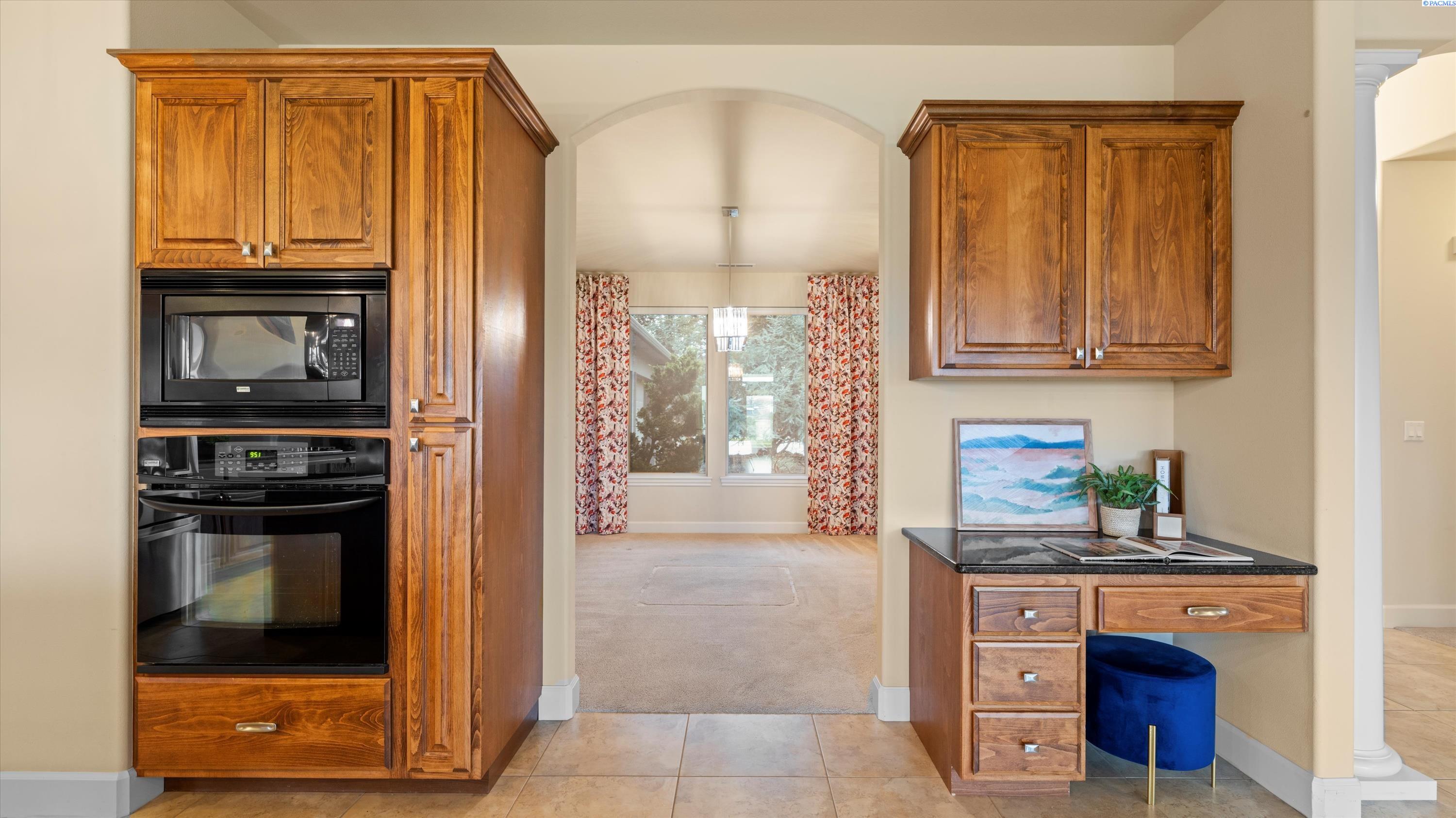 Richland, Washington, 99354, United States, 3 Bedrooms Bedrooms, ,3 BathroomsBathrooms,Residential,For Sale,1997405