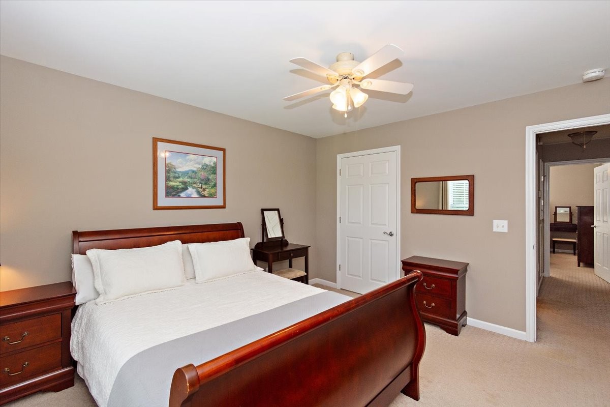 Columbia, Tennessee, 38401, United States, 4 Bedrooms Bedrooms, ,3 BathroomsBathrooms,Residential,For Sale,1897603