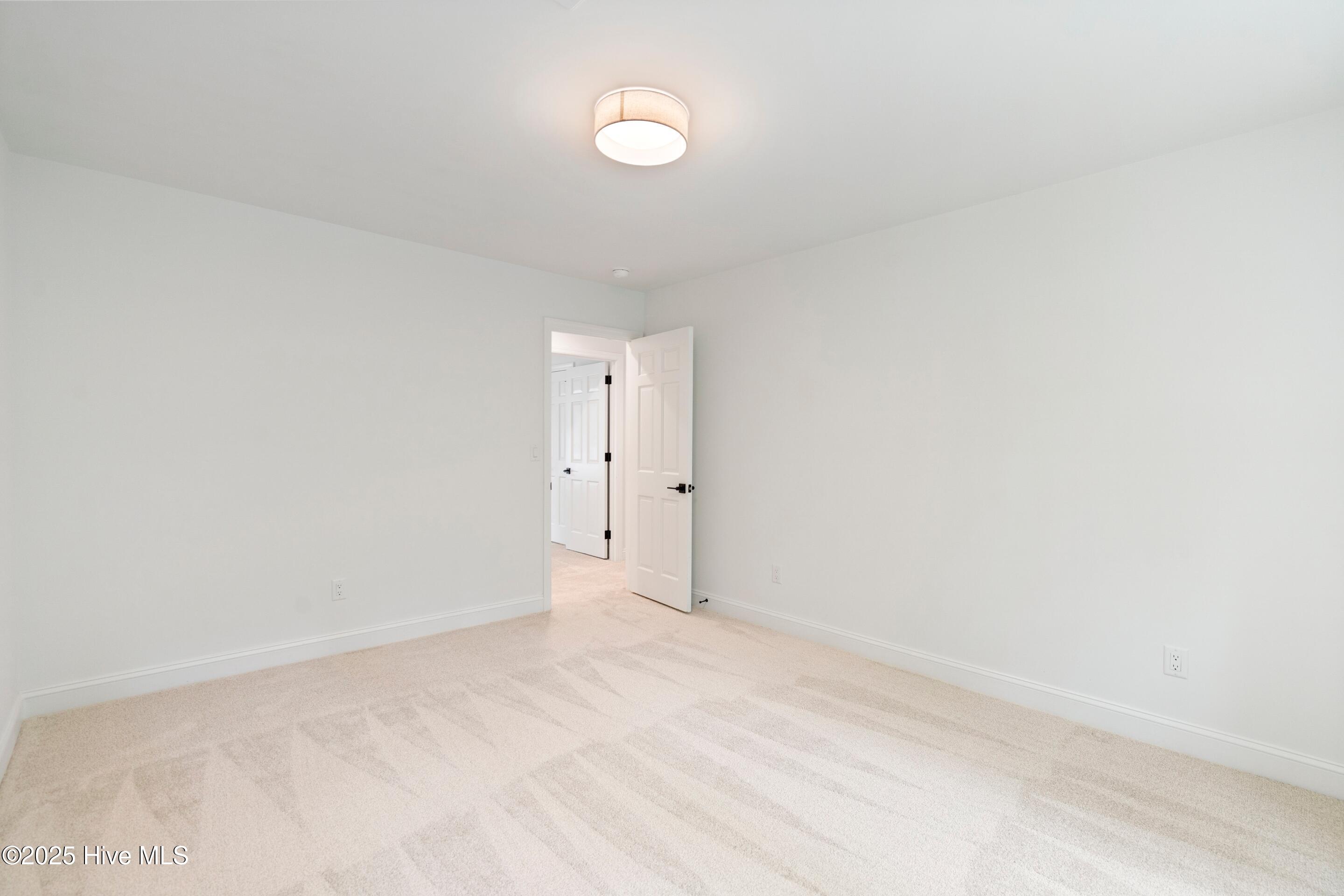 Wilmington, North Carolina, 28412, United States, 4 Bedrooms Bedrooms, ,3 BathroomsBathrooms,Residential,For Sale,1970175