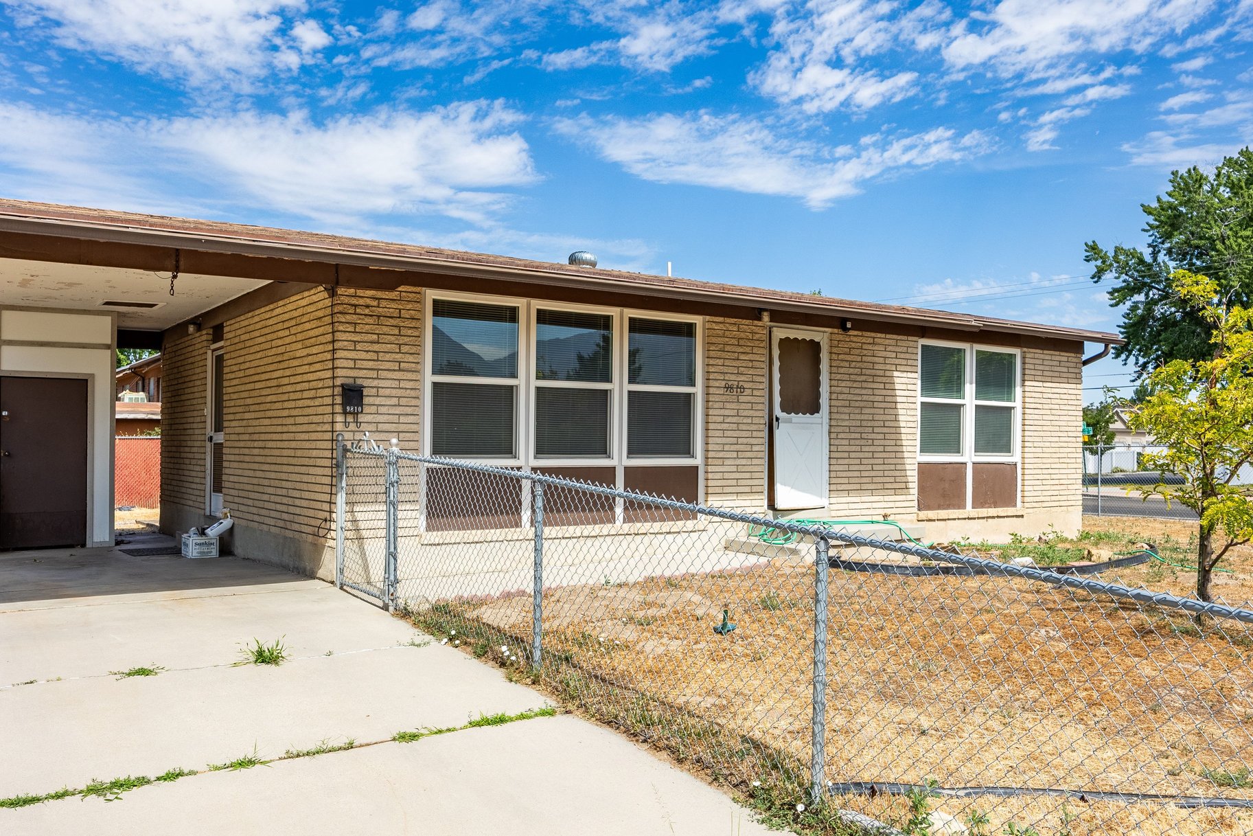  Investor Opportunity in Sandy: Below Market Value, Huge Upside Potential - 物件實景