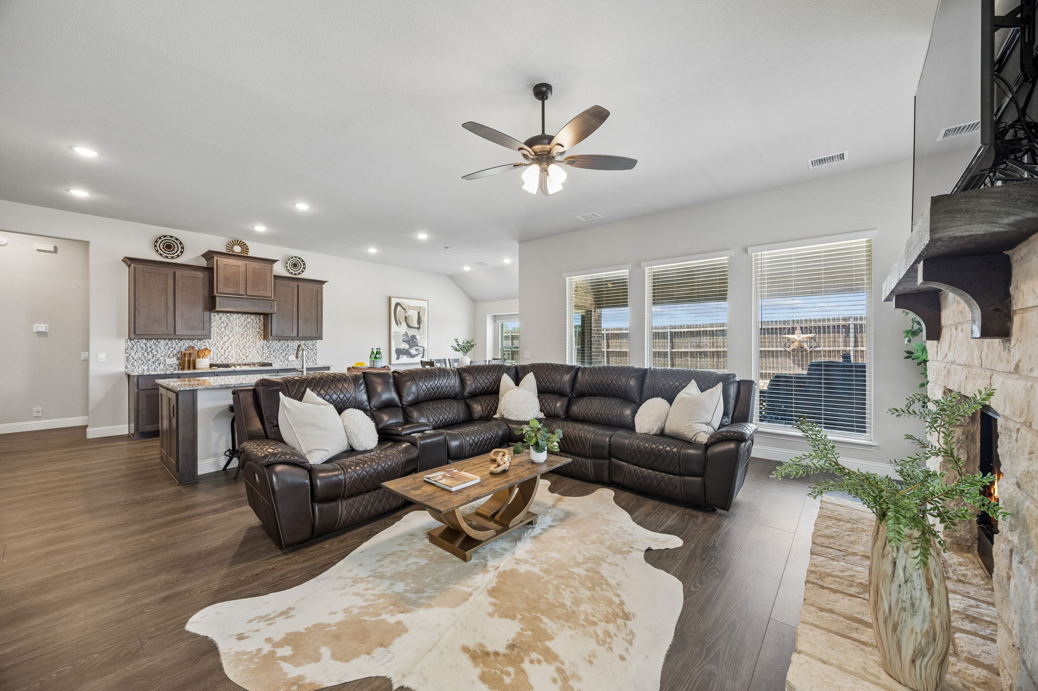  1005 Longbow Lane, Crowley, TX, 76036 - 物件實景