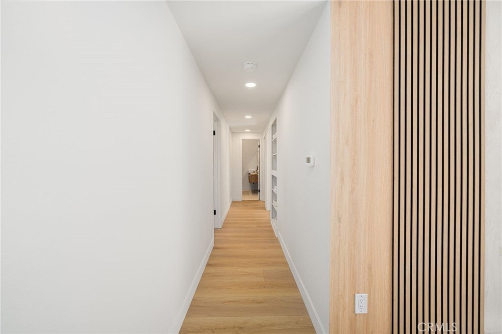 Woodland Hills, California, 91367, United States, 3 Bedrooms Bedrooms, ,2 BathroomsBathrooms,Residential,For Sale,1991959