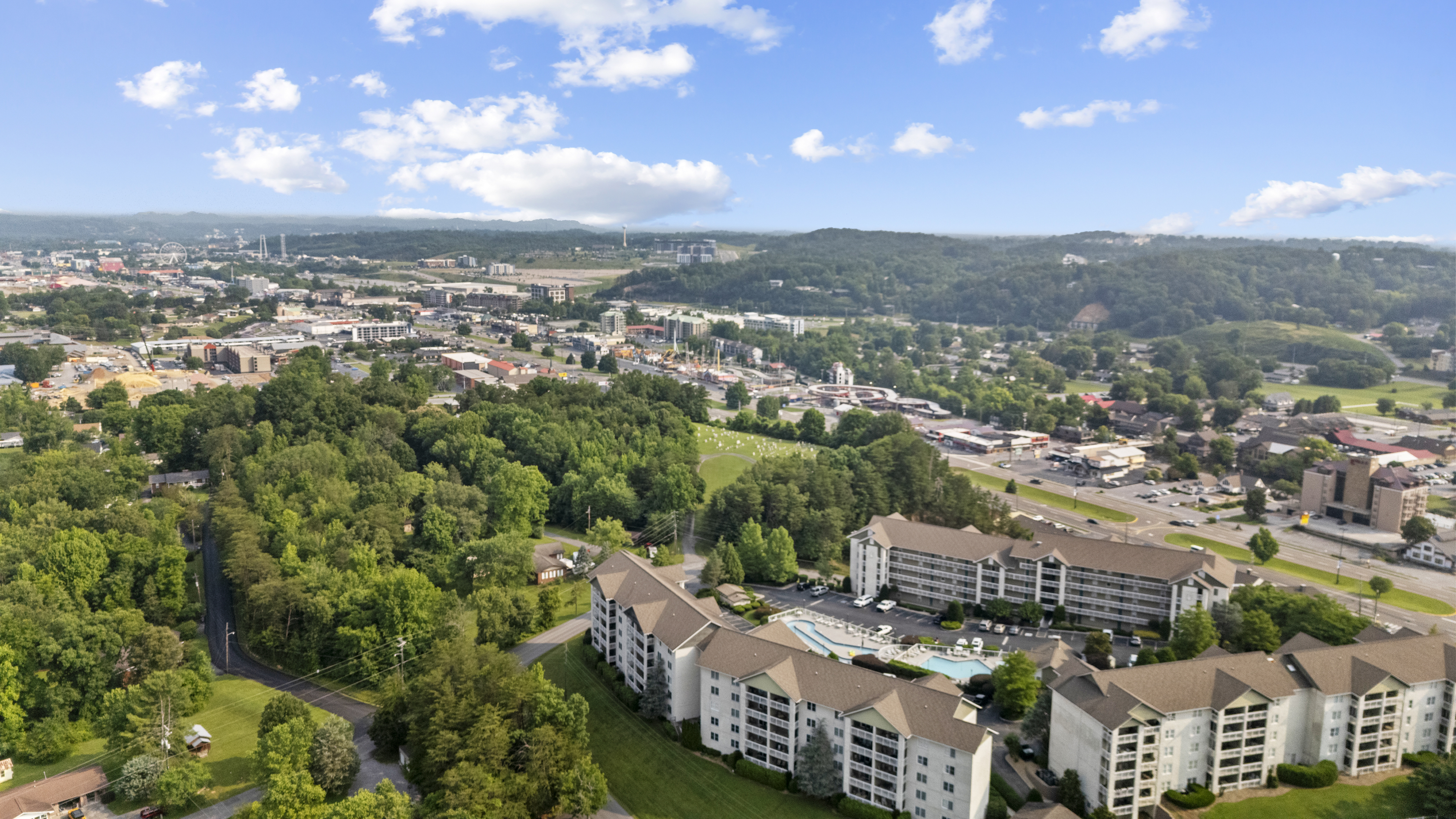 Pigeon Forge, Tennessee, 37863, United States, 4 Bedrooms Bedrooms, ,3 BathroomsBathrooms,Residential,For Sale,1923955