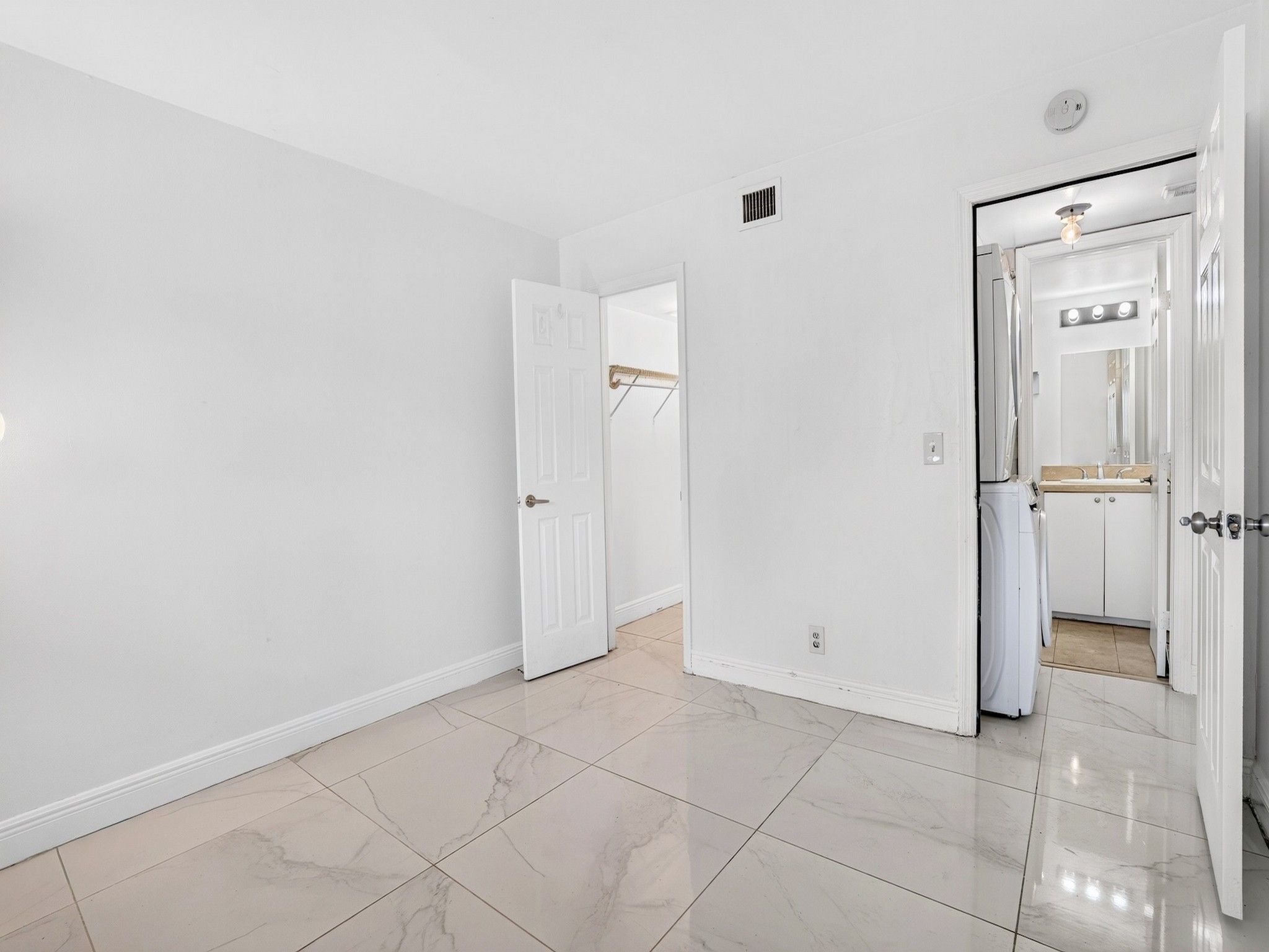  840 Pine Drive, Pompano Beach, FL, 33060 - 物件實景