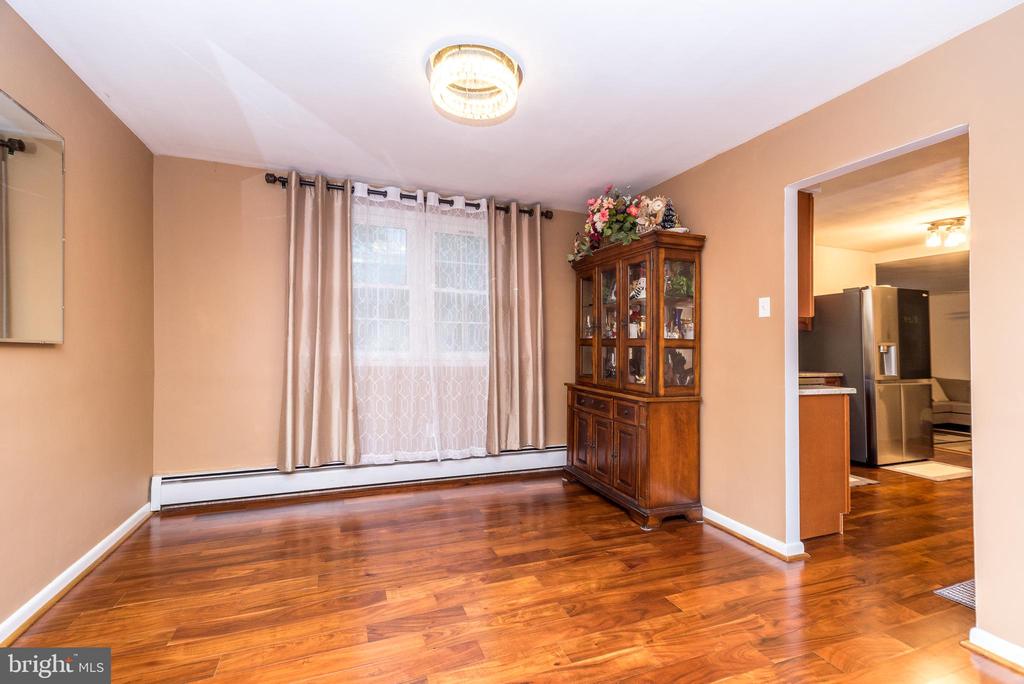 Lansdale, Pennsylvania, 19446, United States, 3 Bedrooms Bedrooms, ,3 BathroomsBathrooms,Residential,For Sale,1919962