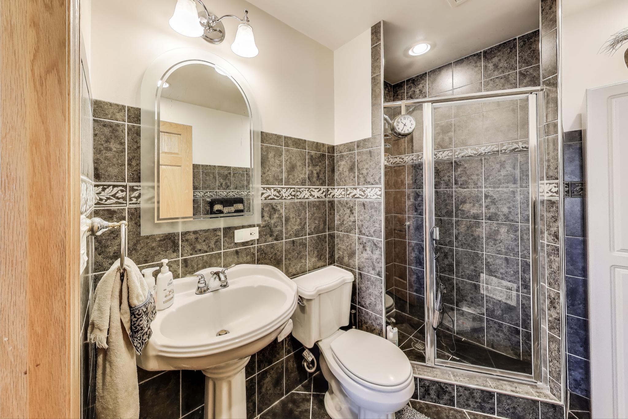 Harwood Heights, Illinois, 60706, United States, 2 Bedrooms Bedrooms, ,Residential,For Sale,1928738