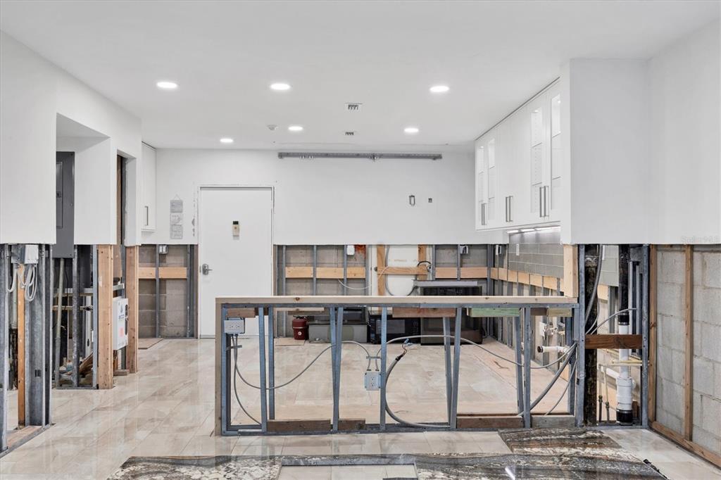 Sarasota, Florida, 34236, United States, 2 Bedrooms Bedrooms, ,2 BathroomsBathrooms,Residential,For Sale,1896445