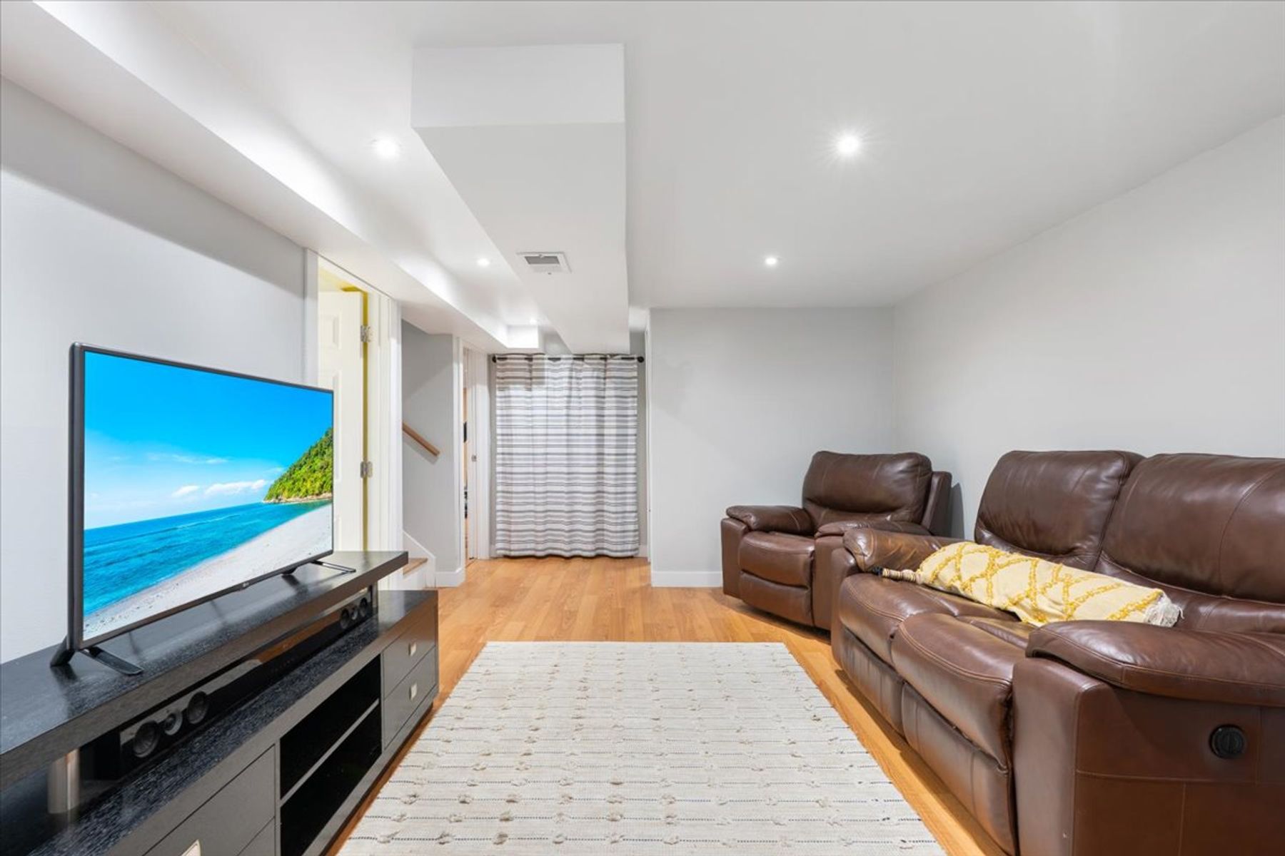  Beautifully Remodeled Rambler Near Downtown Rochester - 物件實景