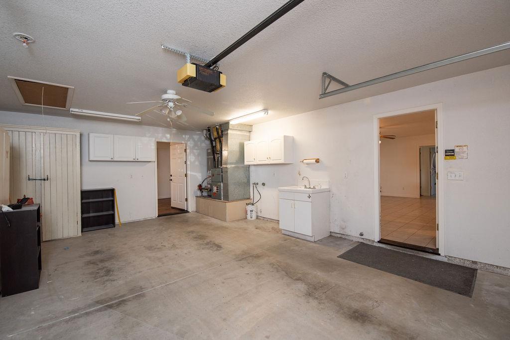 Oakdale, California, 95361, United States, 2 Bedrooms Bedrooms, ,3 BathroomsBathrooms,Residential,For Sale,1978297