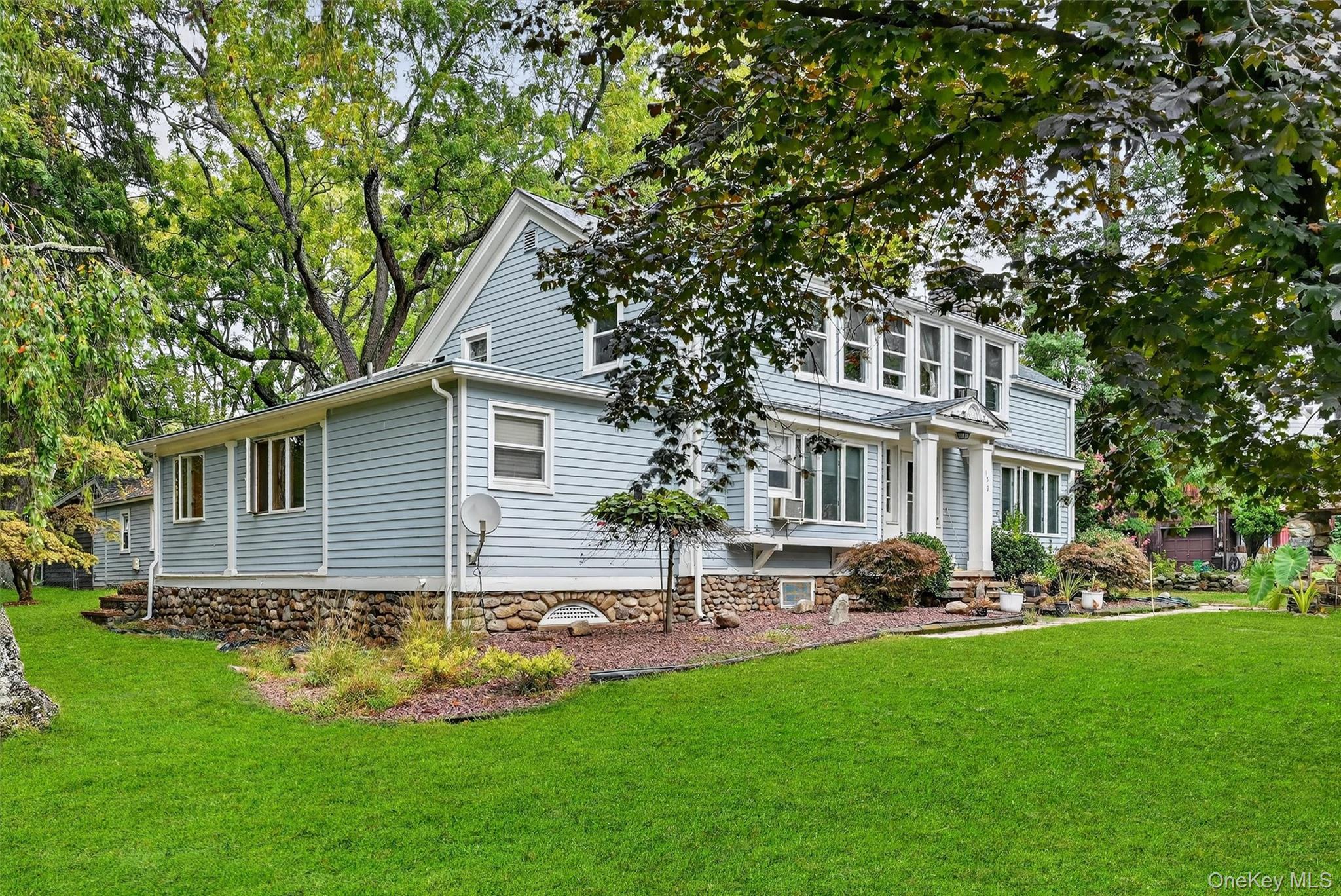 Monsey, New York, 10952, United States, 5 Bedrooms Bedrooms, ,4 BathroomsBathrooms,Residential,For Sale,1981172