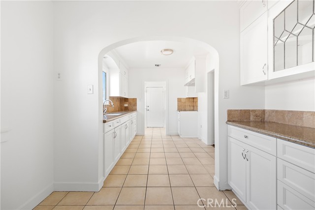 Azusa, California, 91702, United States, 2 Bedrooms Bedrooms, ,1 BathroomBathrooms,Residential,For Sale,1978077