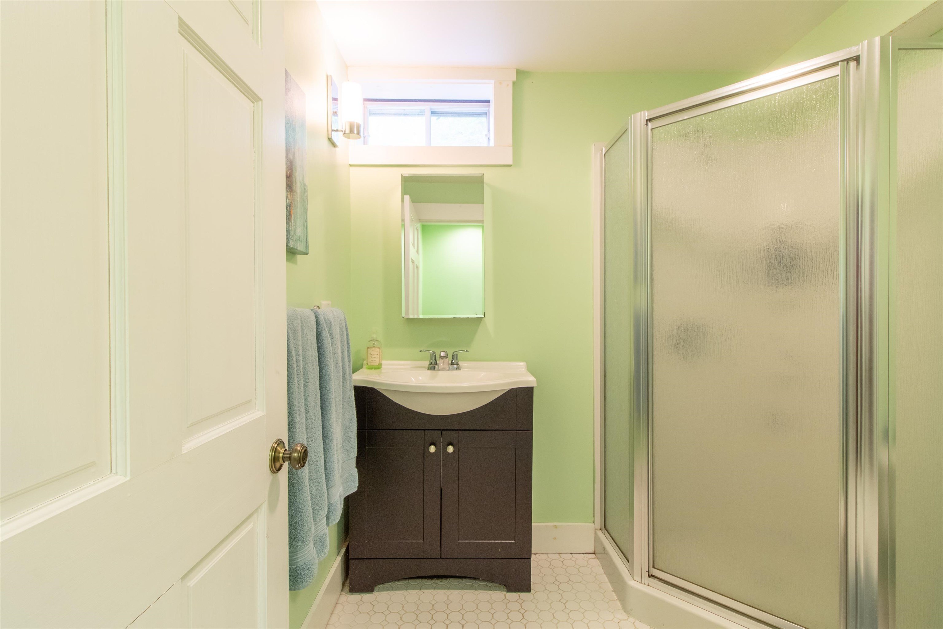Kirby, Vermont, 05851, United States, 5 Bedrooms Bedrooms, ,3 BathroomsBathrooms,Residential,For Sale,2036584