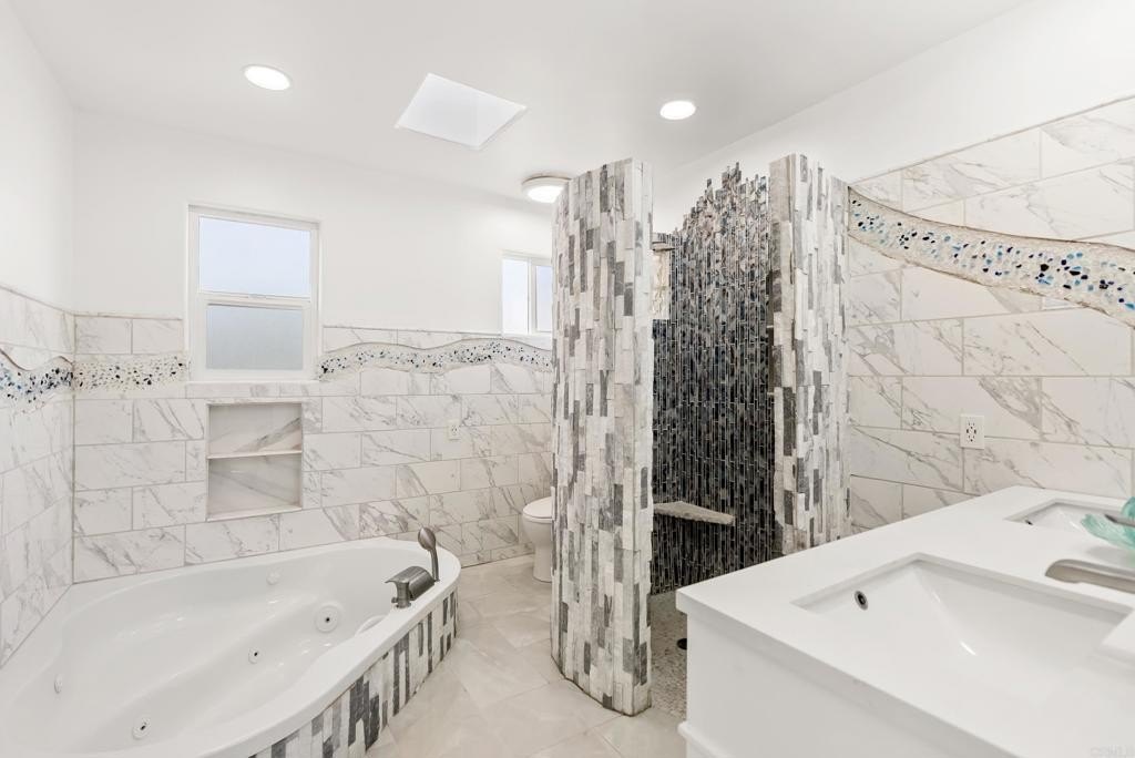 El Cajon, California, 92021, United States, 3 Bedrooms Bedrooms, ,3 BathroomsBathrooms,Residential,For Sale,1876199