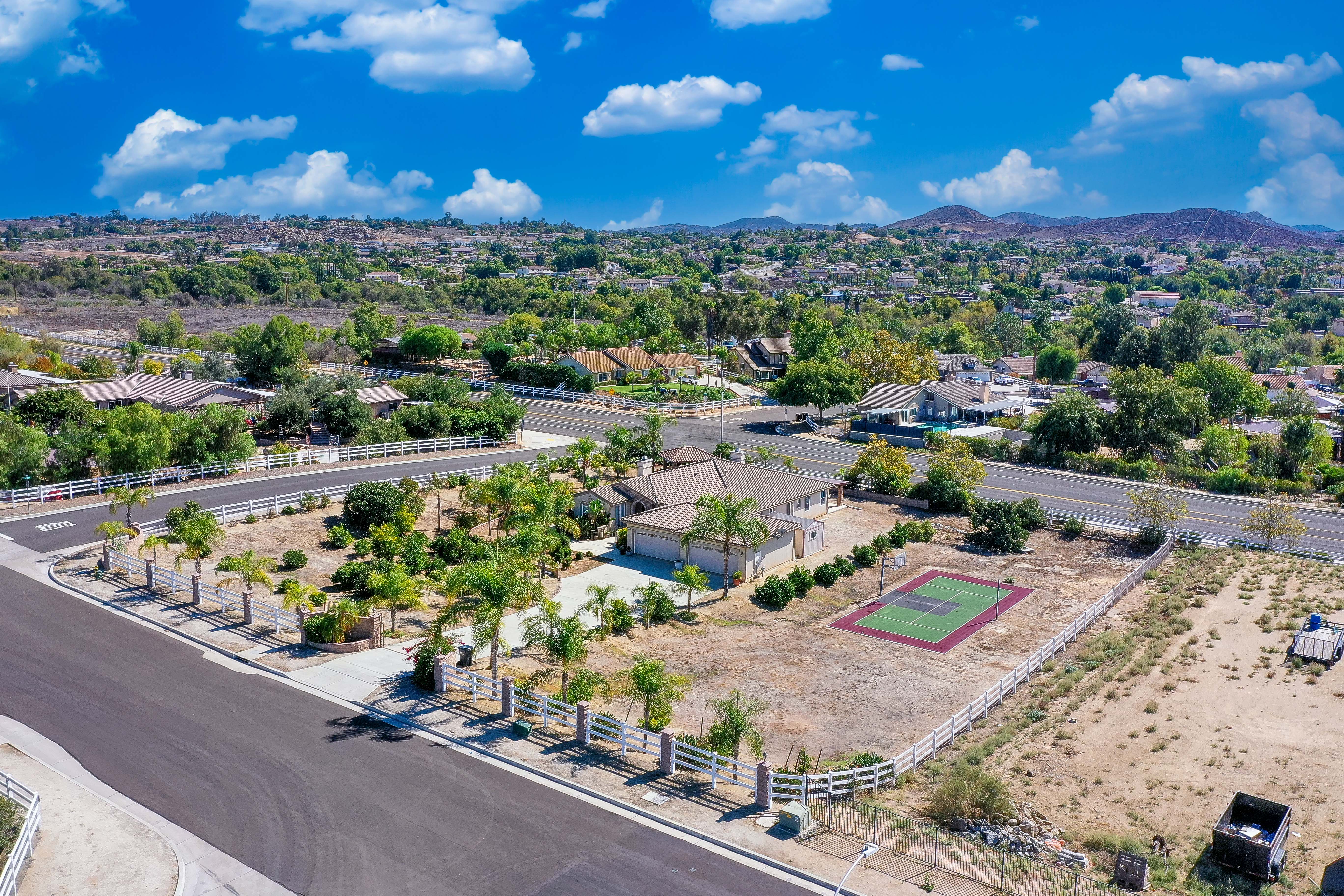  17715 Timberview Drive, Riverside, CA 92504 - 物件實景