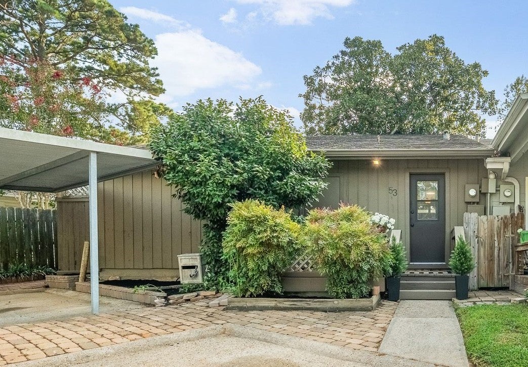 April Vlg, Montgomery, TX 77356 #1