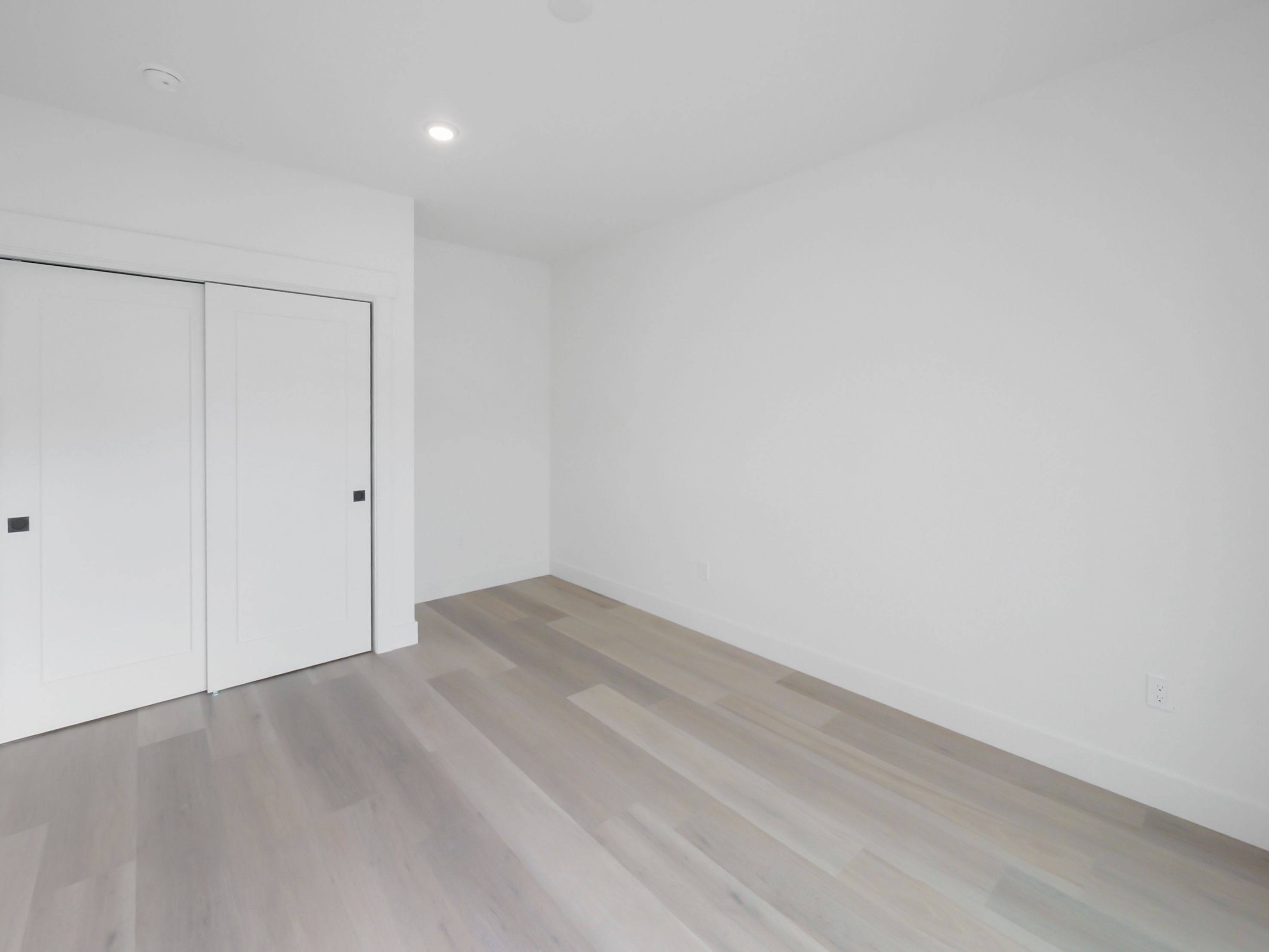  Construction Completed Move in Ready Now - 物件實景